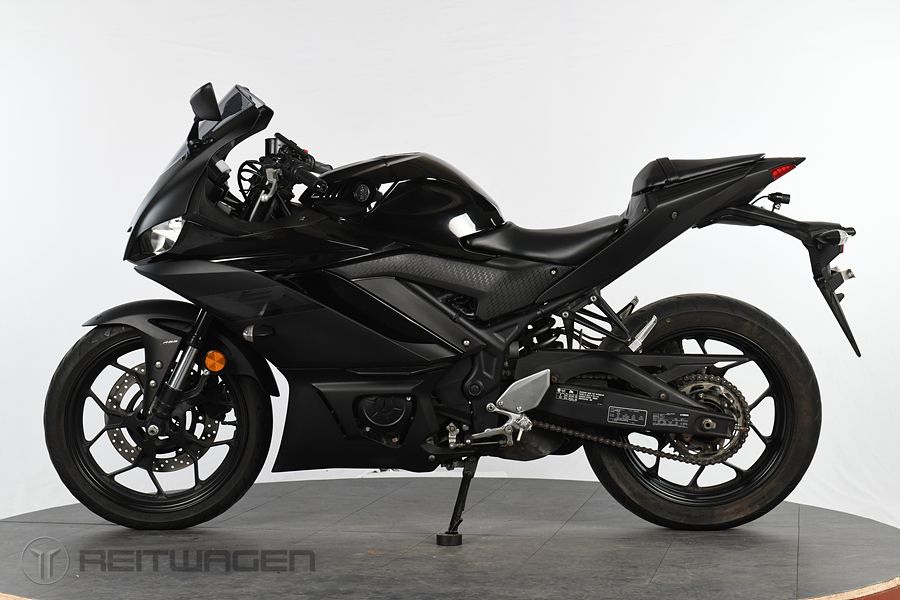 야마하 YZF R3 thumb 2