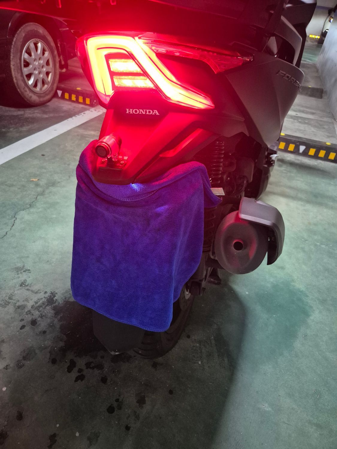 혼다 포르자 350 thumb 2