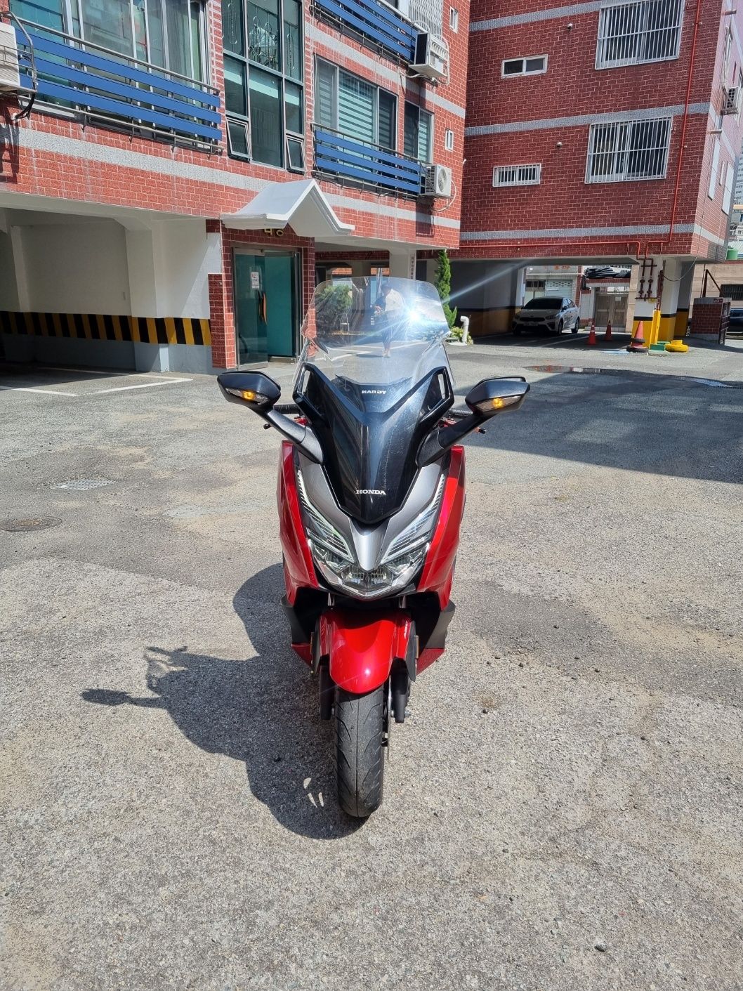 혼다 포르자 300 thumb 2