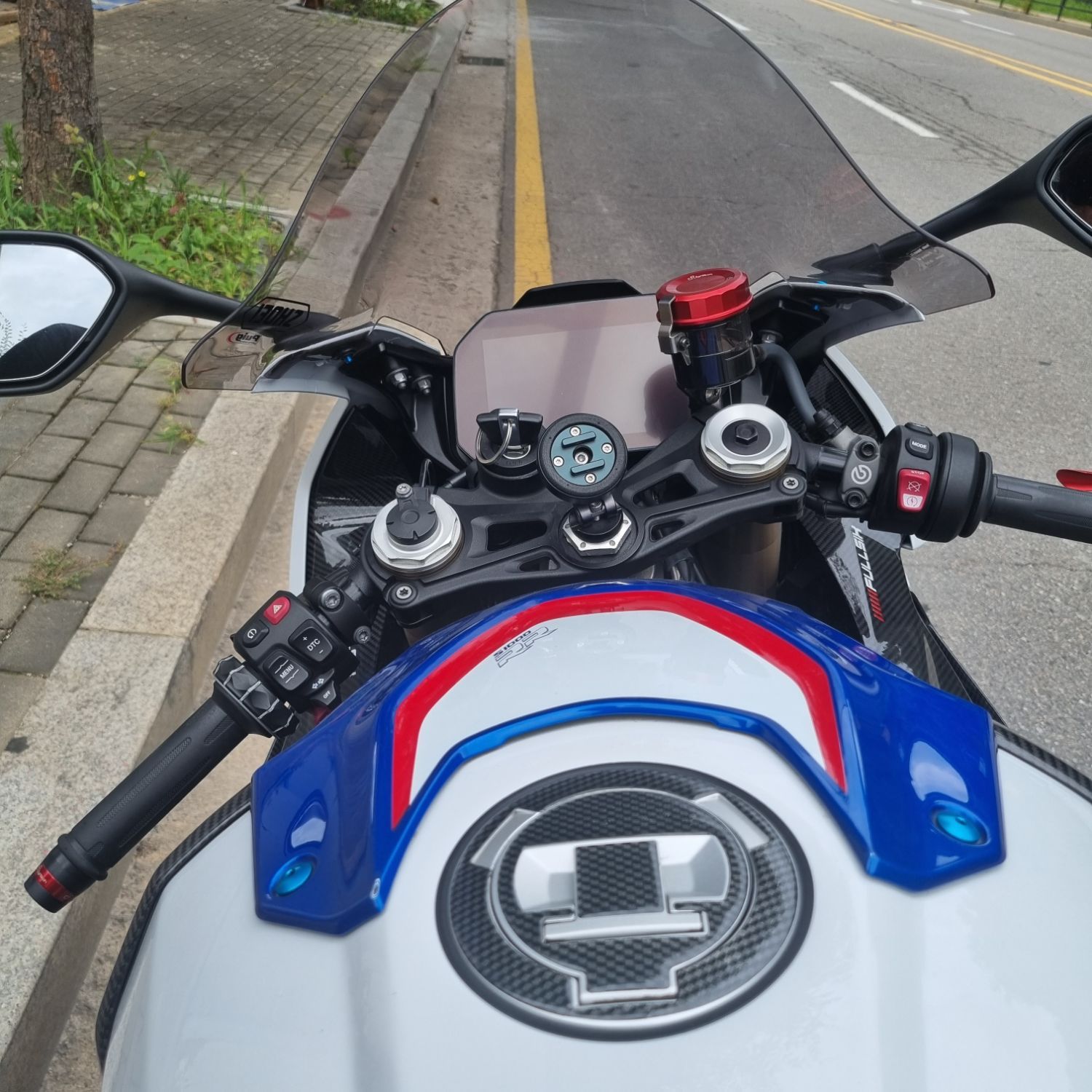 BMW S 1000 RR thumb 2