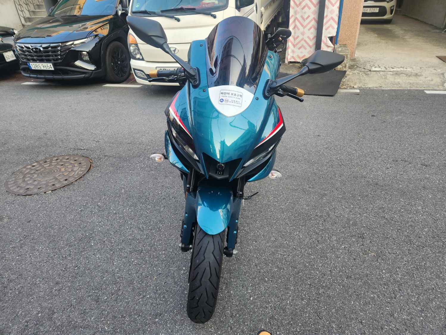 야마하 YZF R3 more