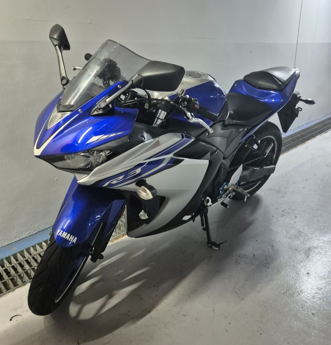 야마하 YZF R3 thumb 2