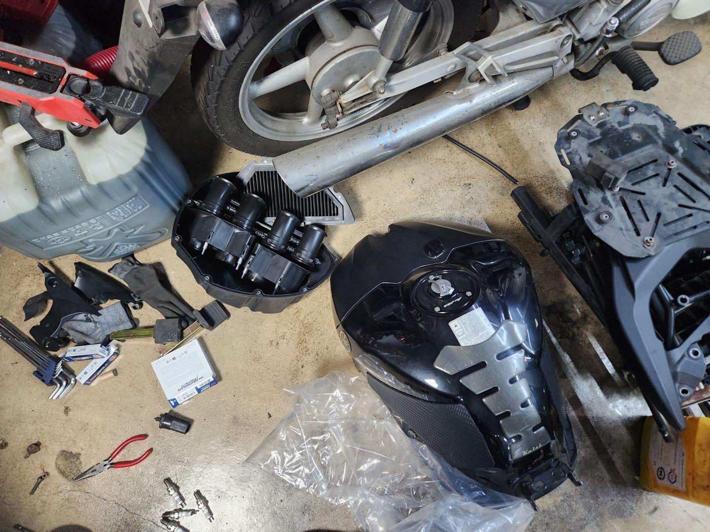 야마하 YZF R1 more