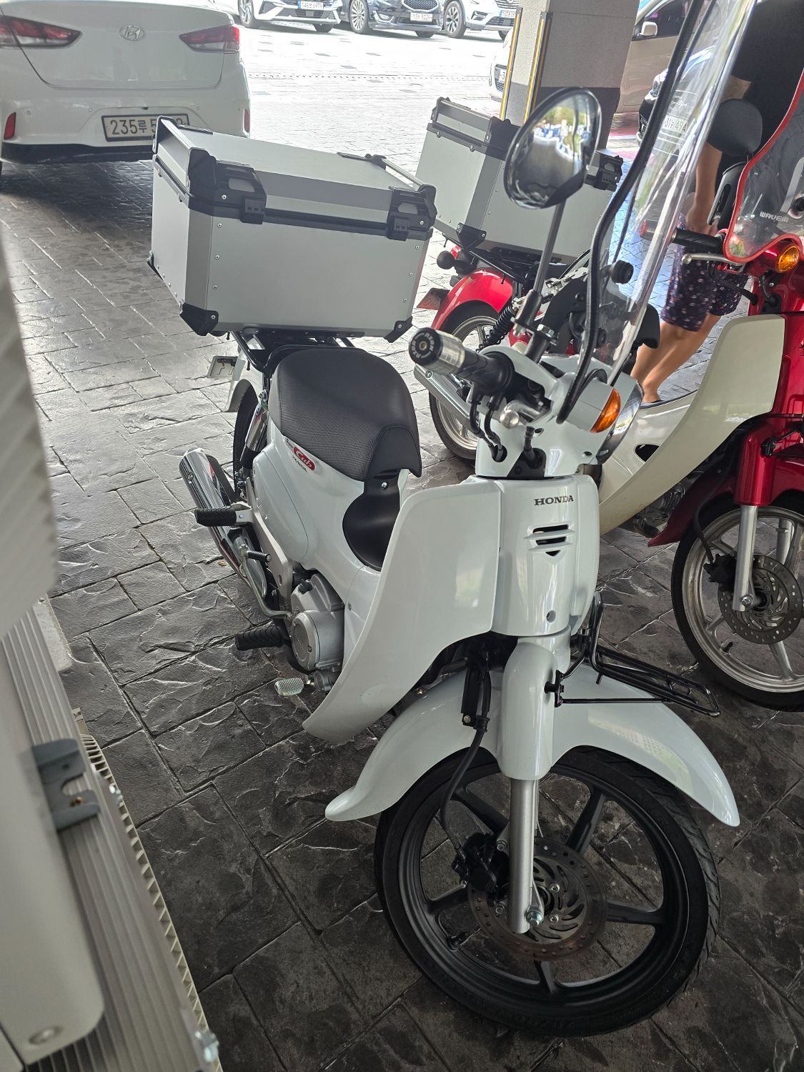 혼다 슈퍼 커브 110 thumb 2