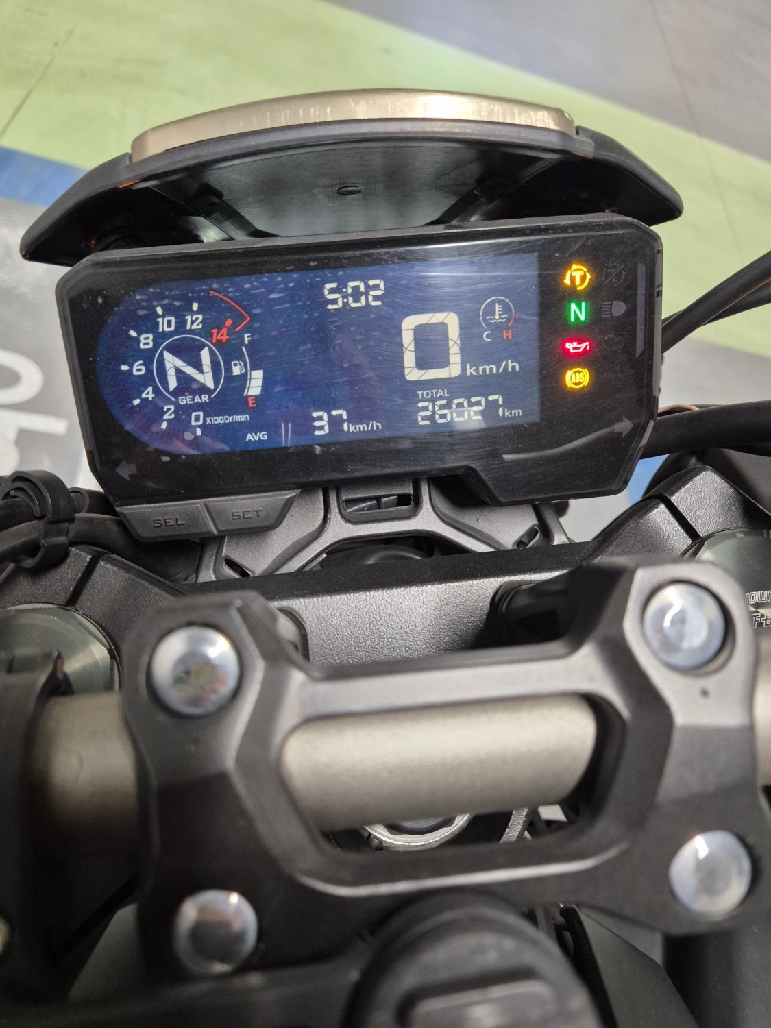 혼다 CB 650 R thumb 2