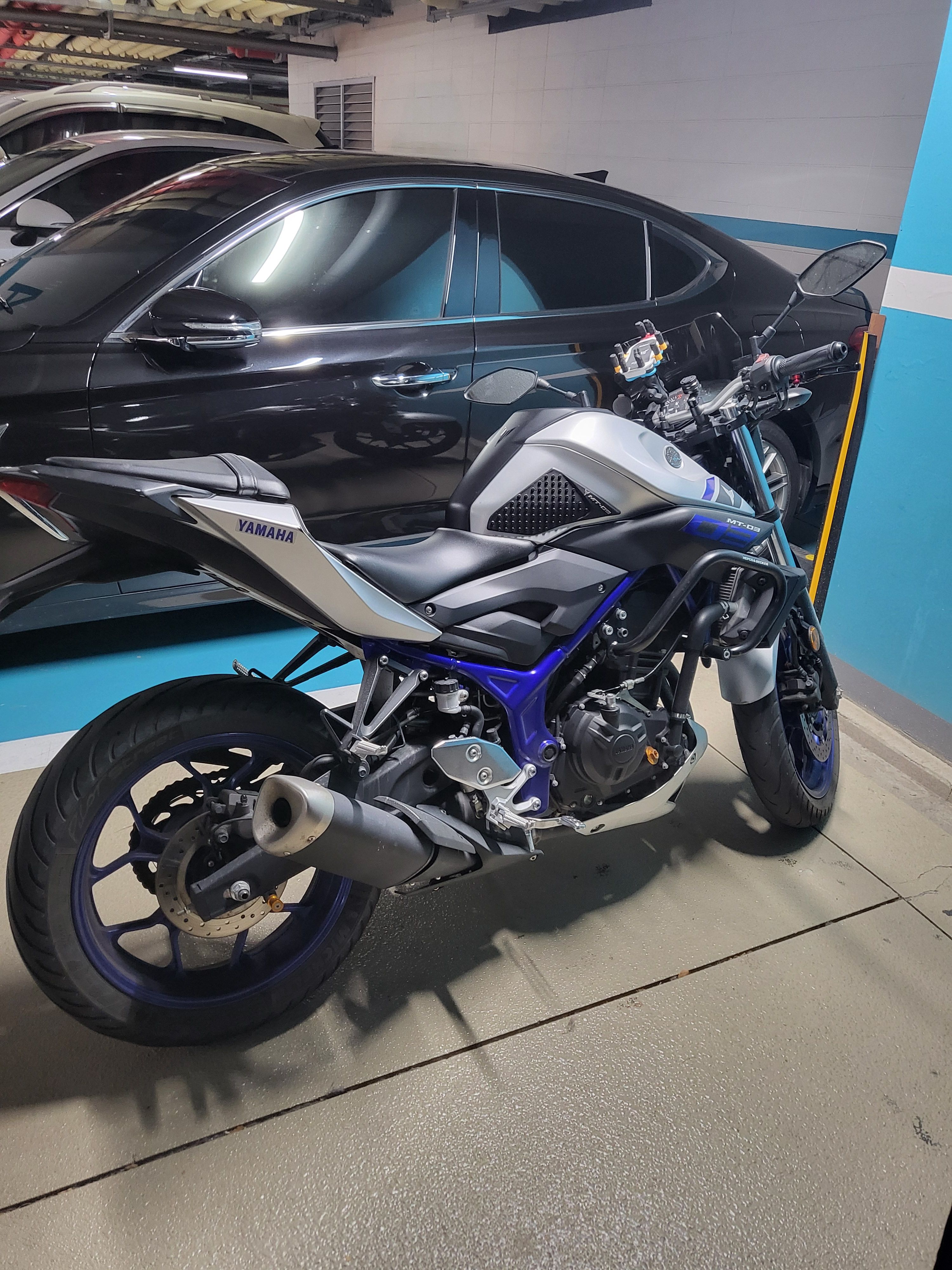 야마하 MT 03 thumb 2