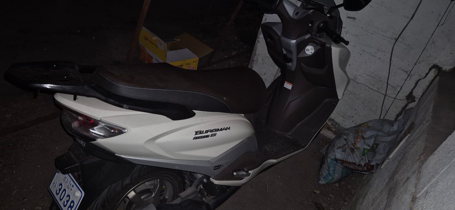 스즈키 버그만 125 thumb 2