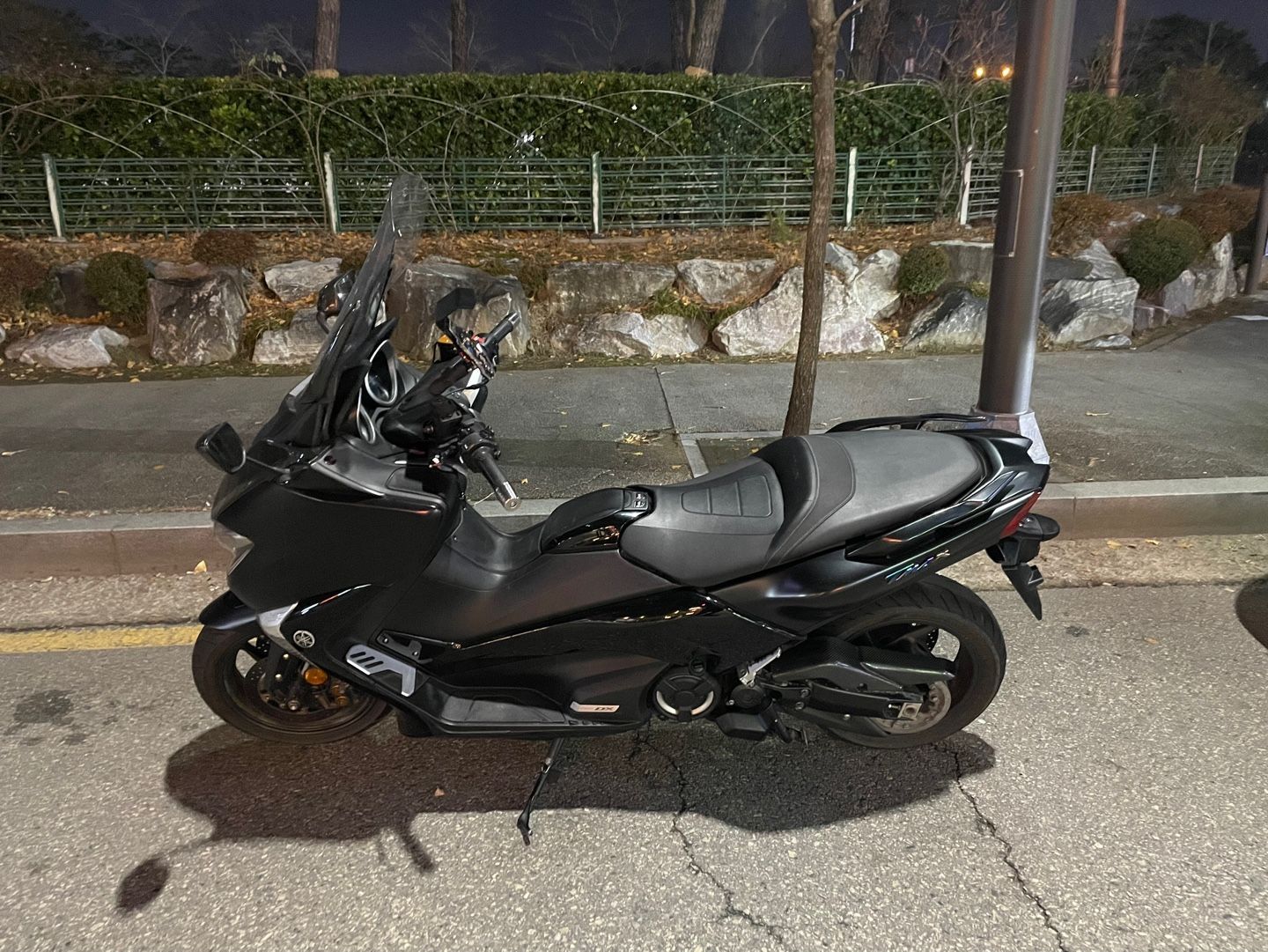 야마하 TMAX DX thumb 2