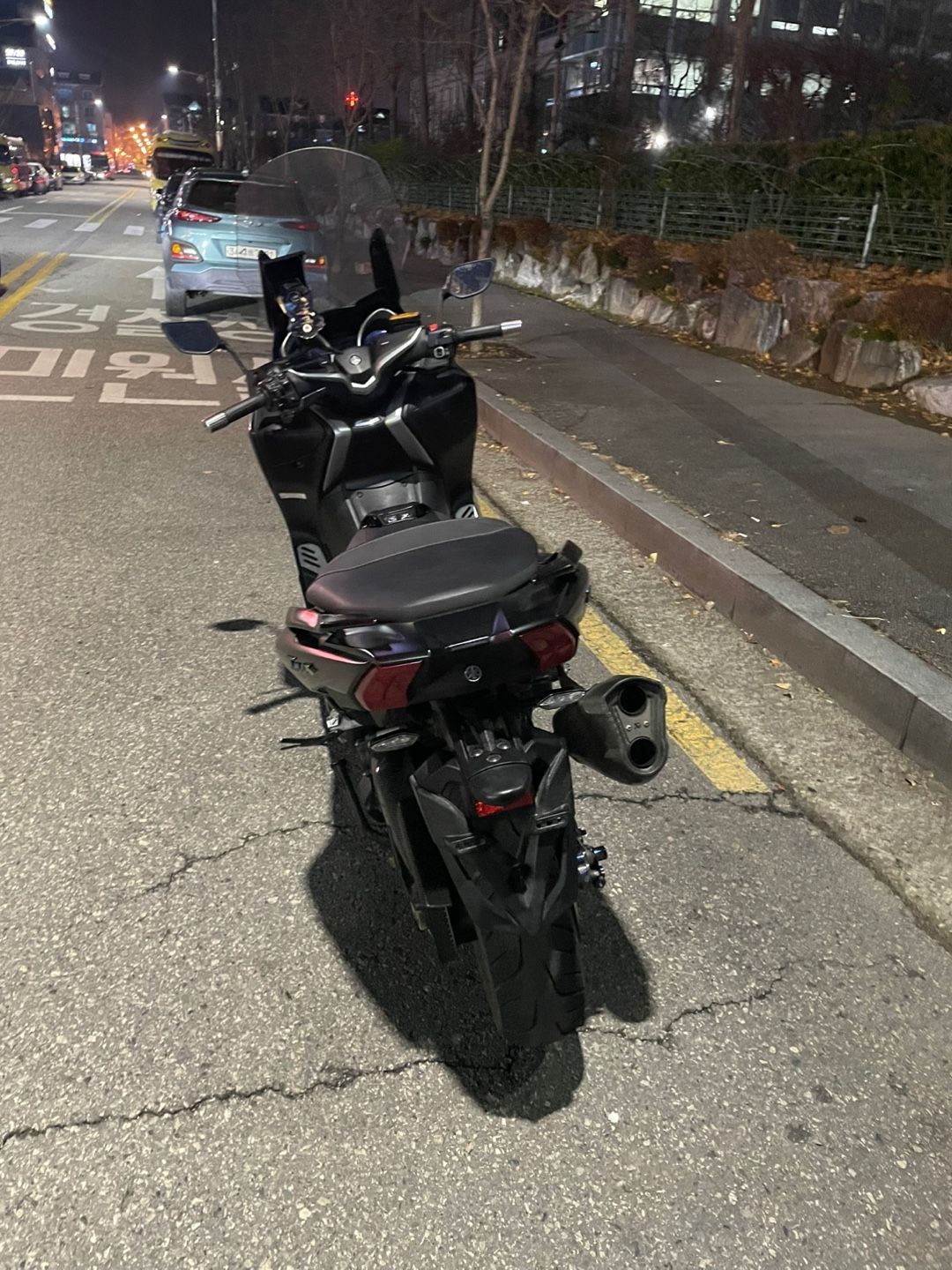 야마하 TMAX DX more