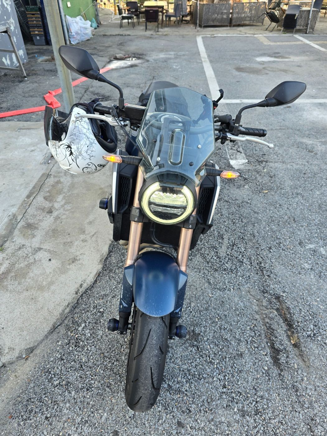 혼다 CB 650 R thumb 2