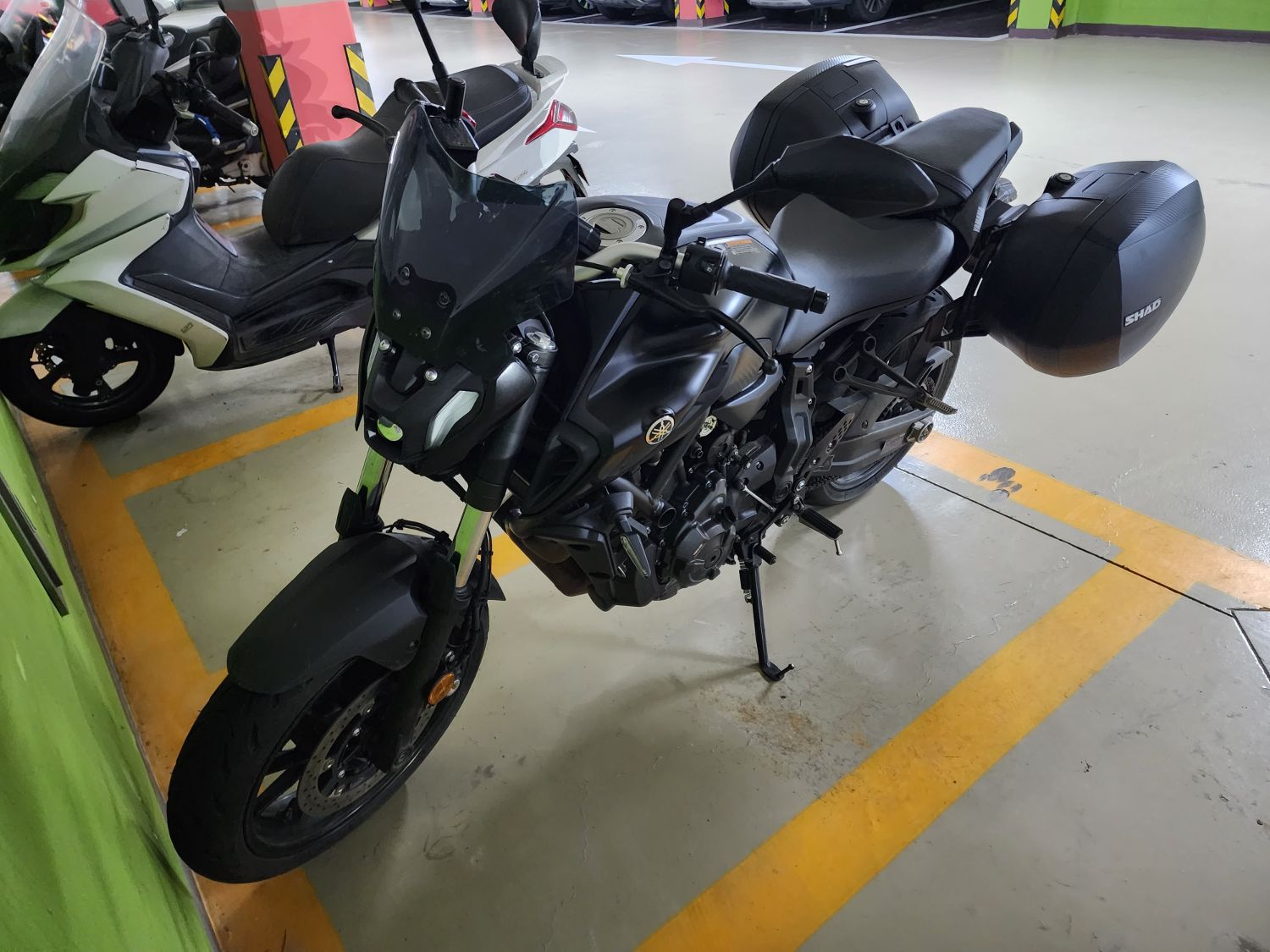 야마하 MT 07 thumb 2