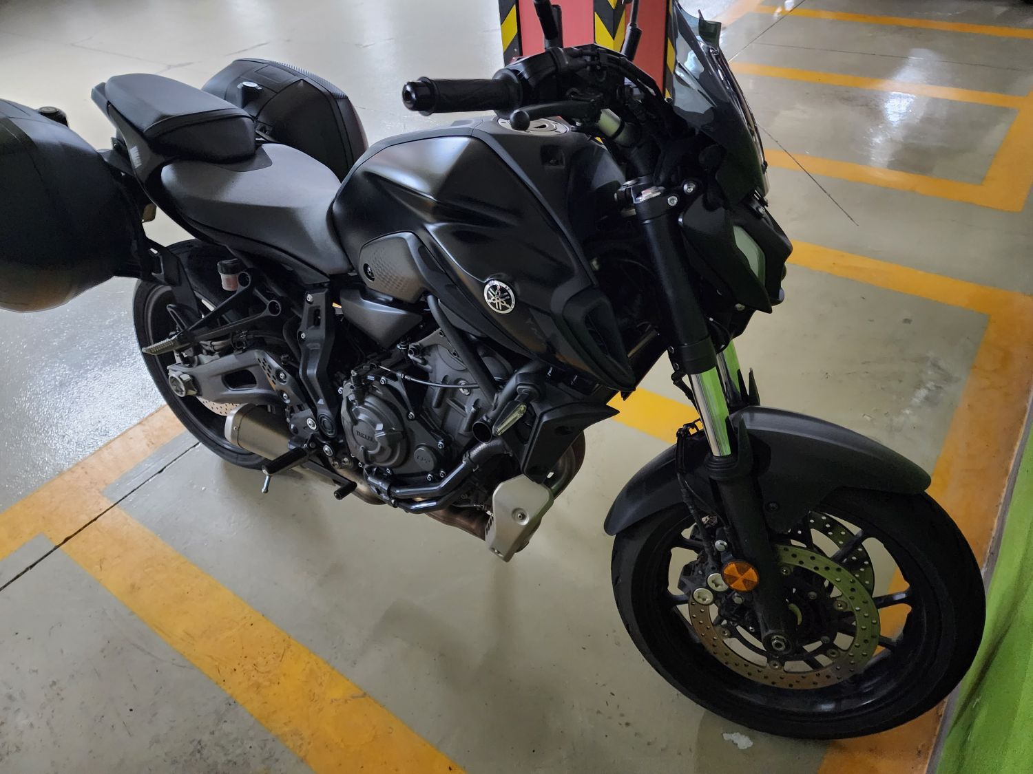 야마하 MT 07 more