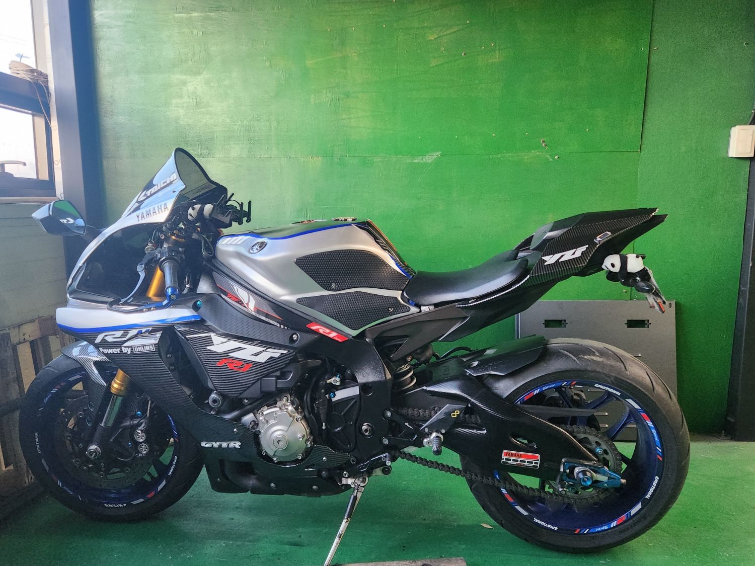 야마하 YZF R1 2015 화이트 사진 6
