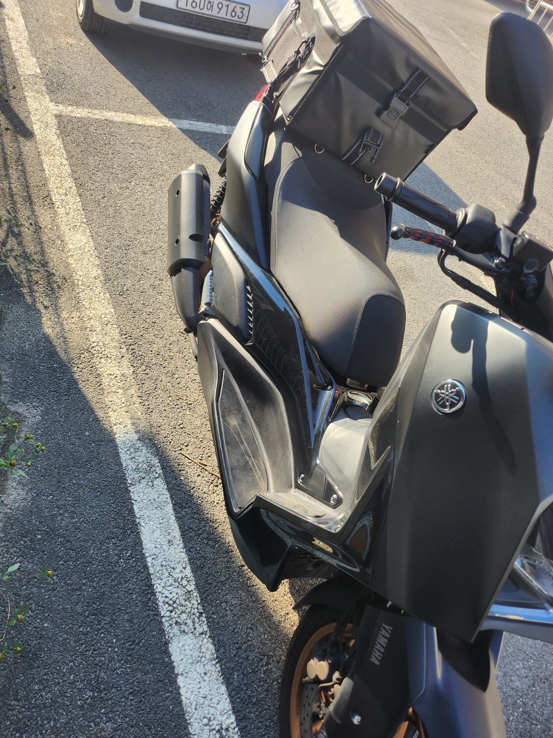 야마하 XMAX 300 ABS more