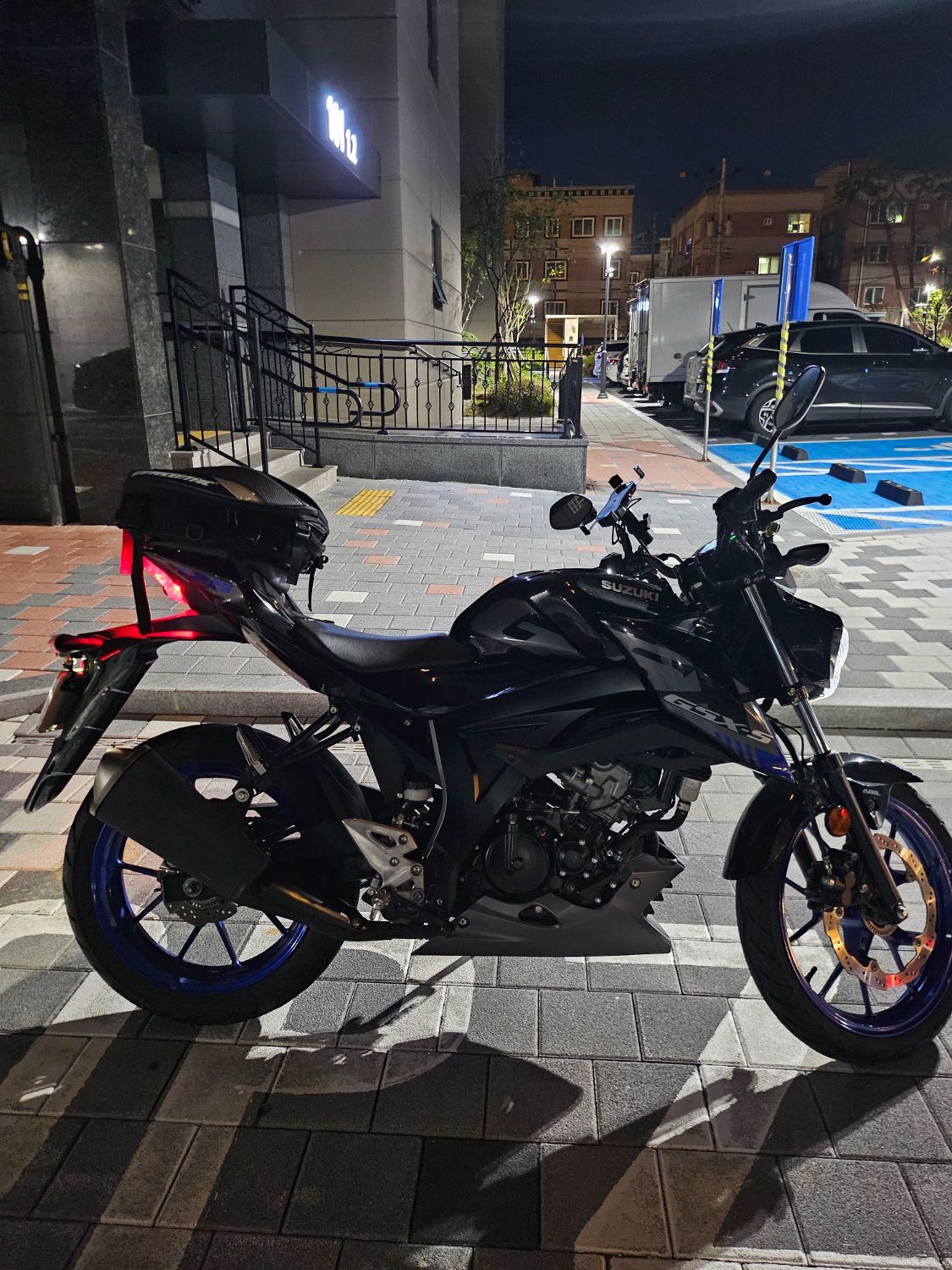 스즈키 GSX S 125 thumb 2