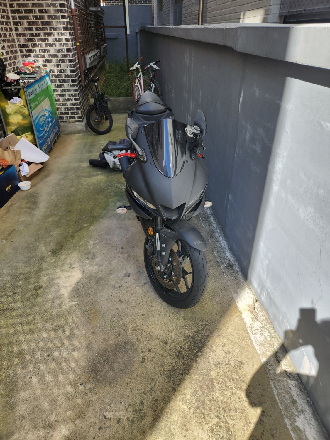 야마하 YZF R3 thumb 2