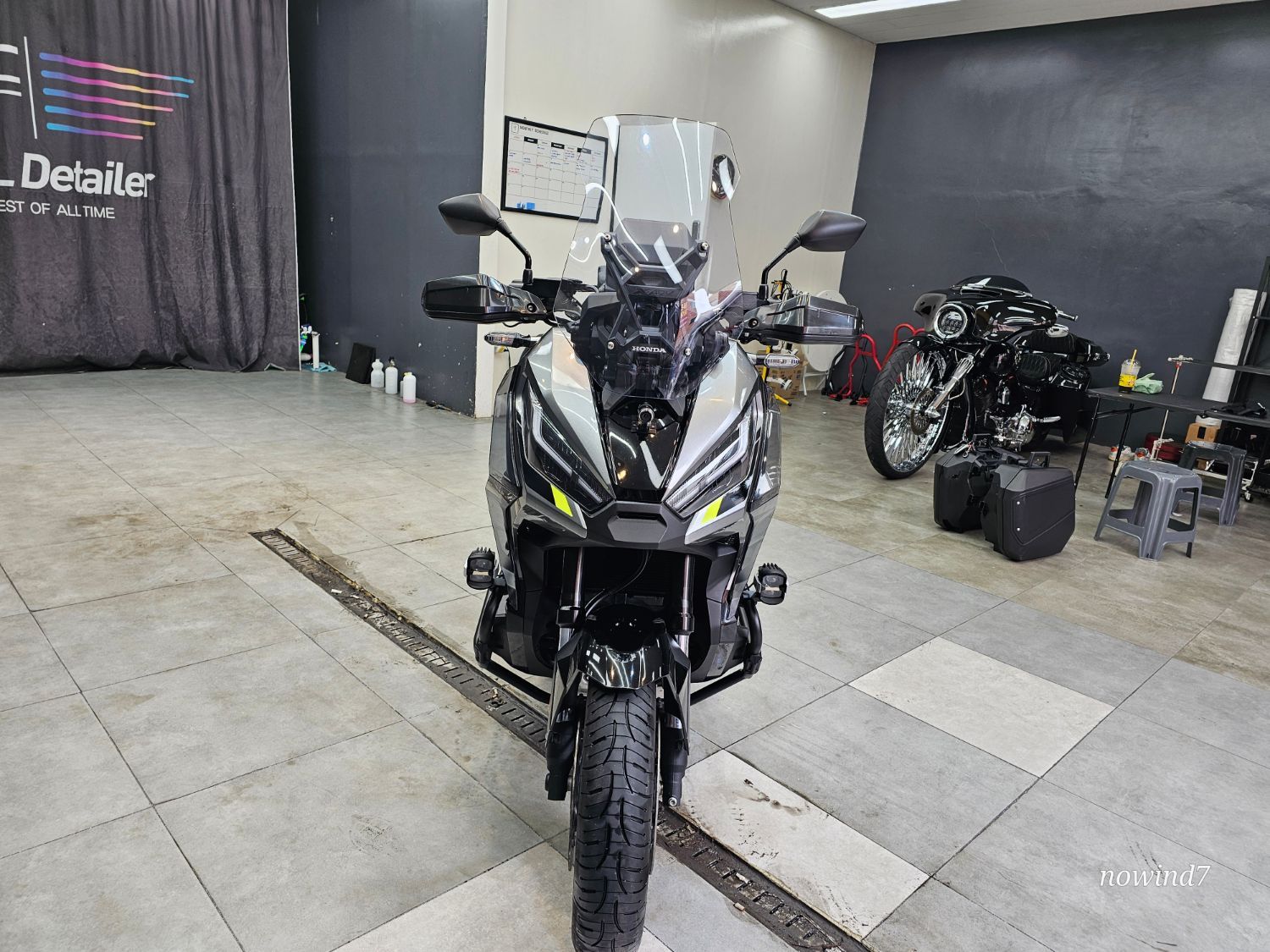 혼다 X ADV thumb 2