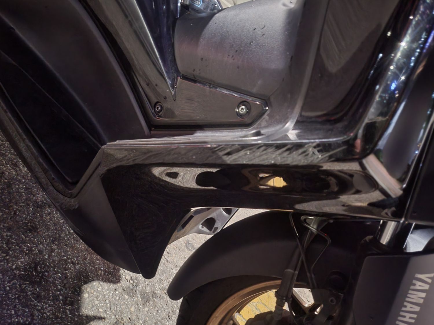 야마하 XMAX 300 ABS thumb 2