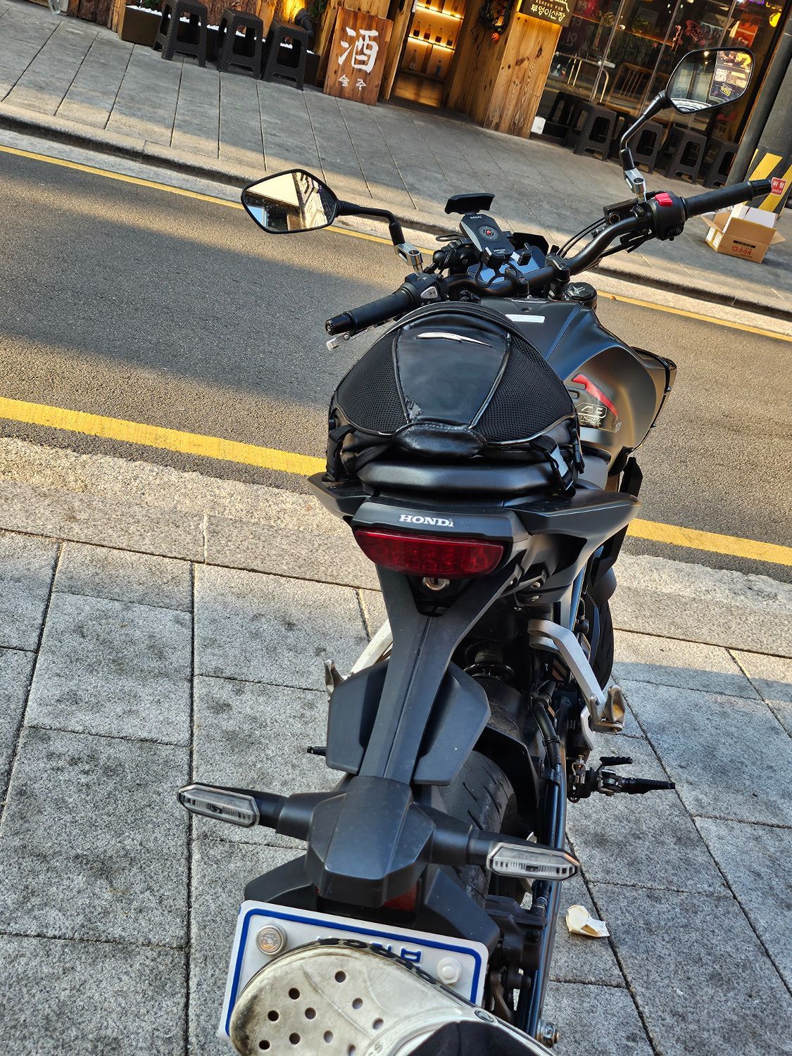 혼다 CB 125 R main