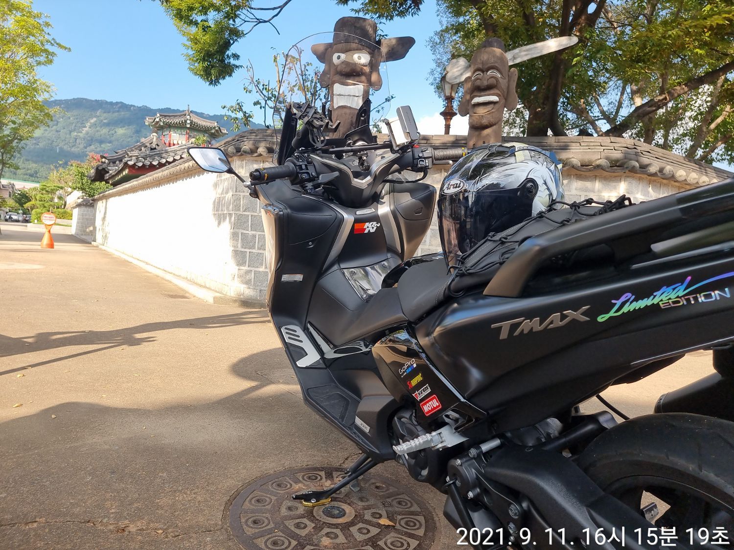 야마하 TMAX DX thumb 2