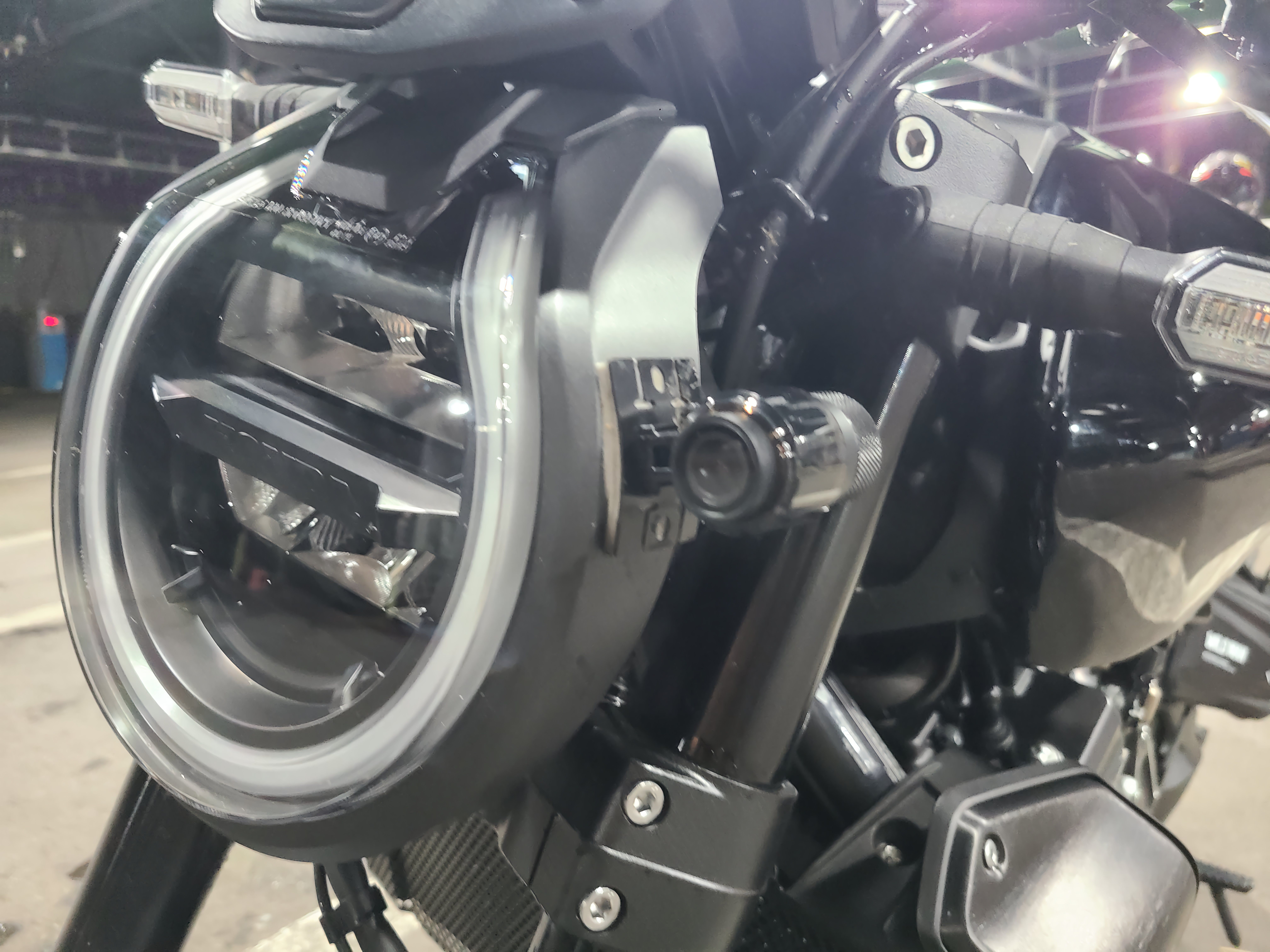 혼다 CB 1000 R thumb 2