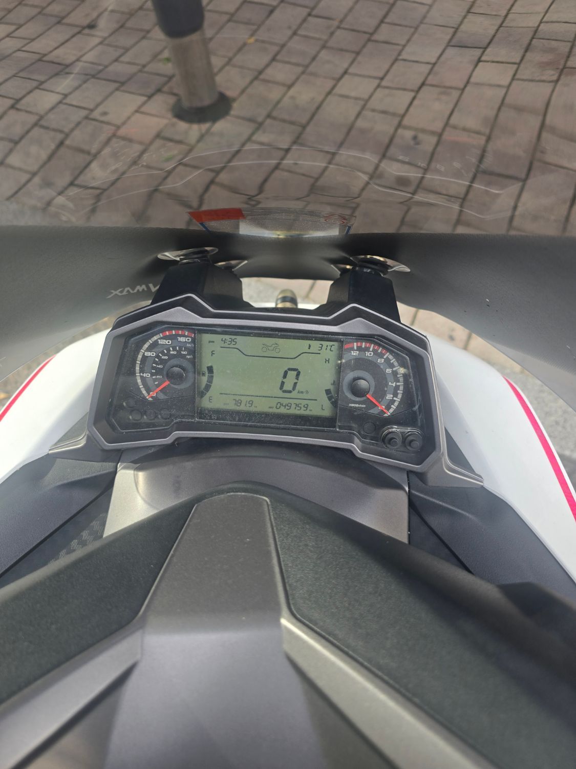 케이앤씨모터스 이지맥스 300 ABS thumb 2