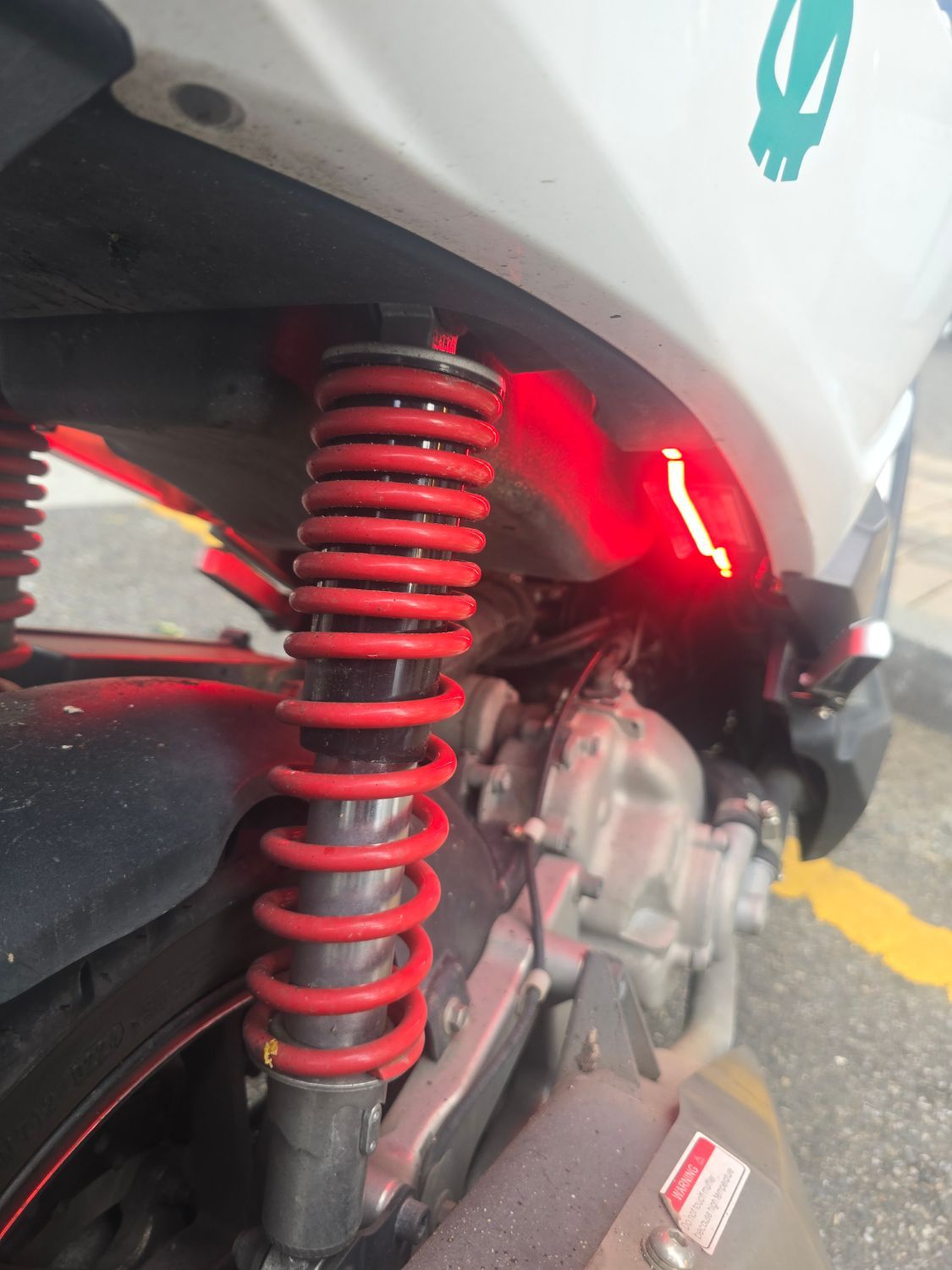 케이앤씨모터스 이지맥스 300 ABS more