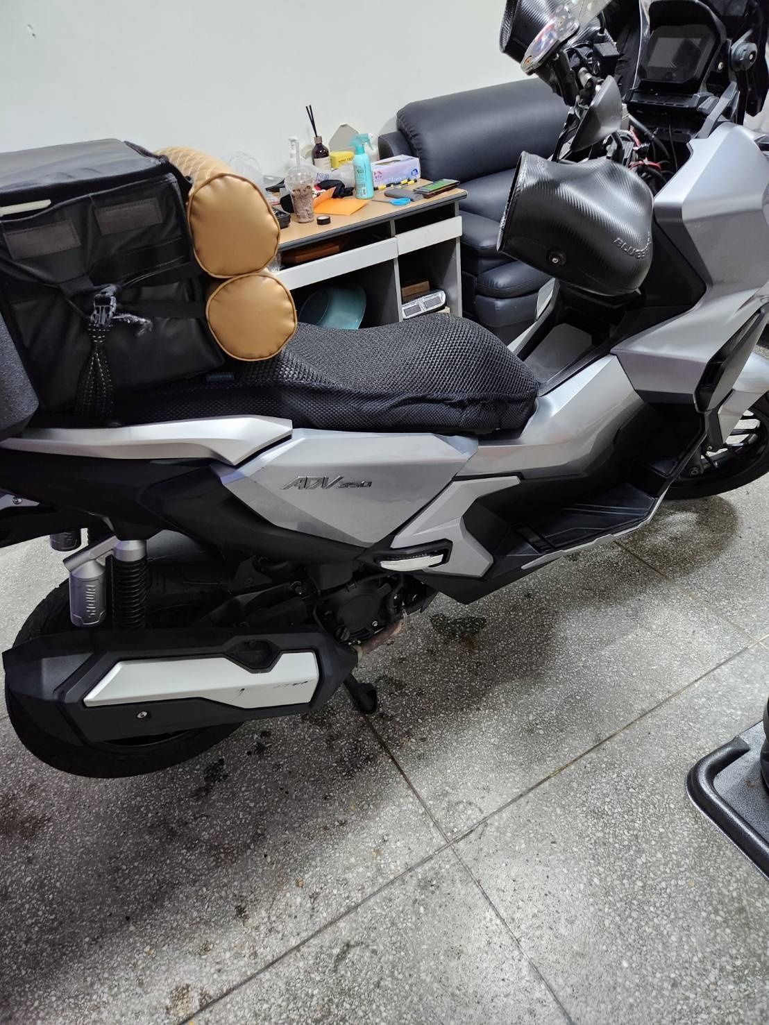 혼다 ADV 350 thumb 2