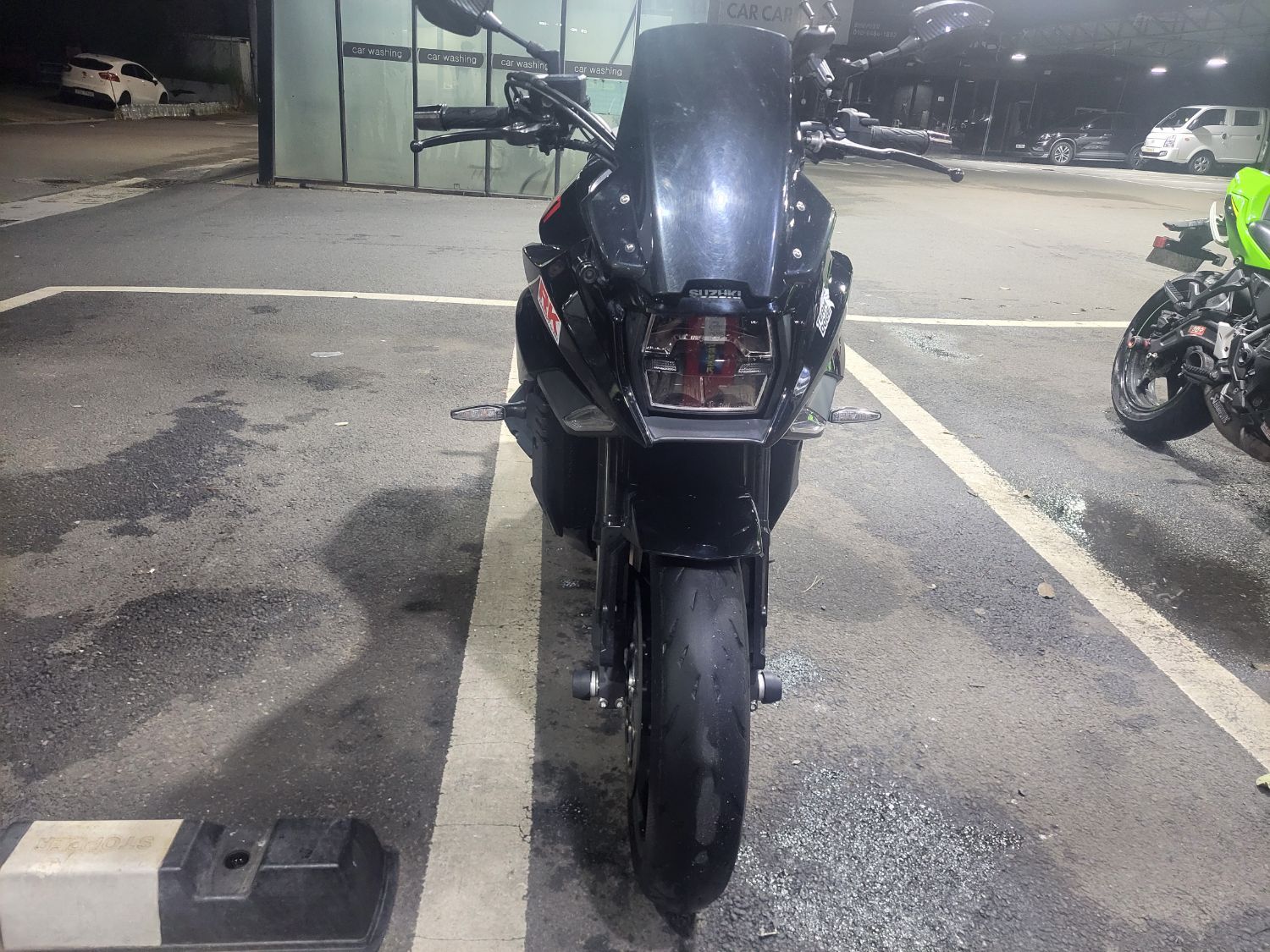 스즈키 카타나 1000 more