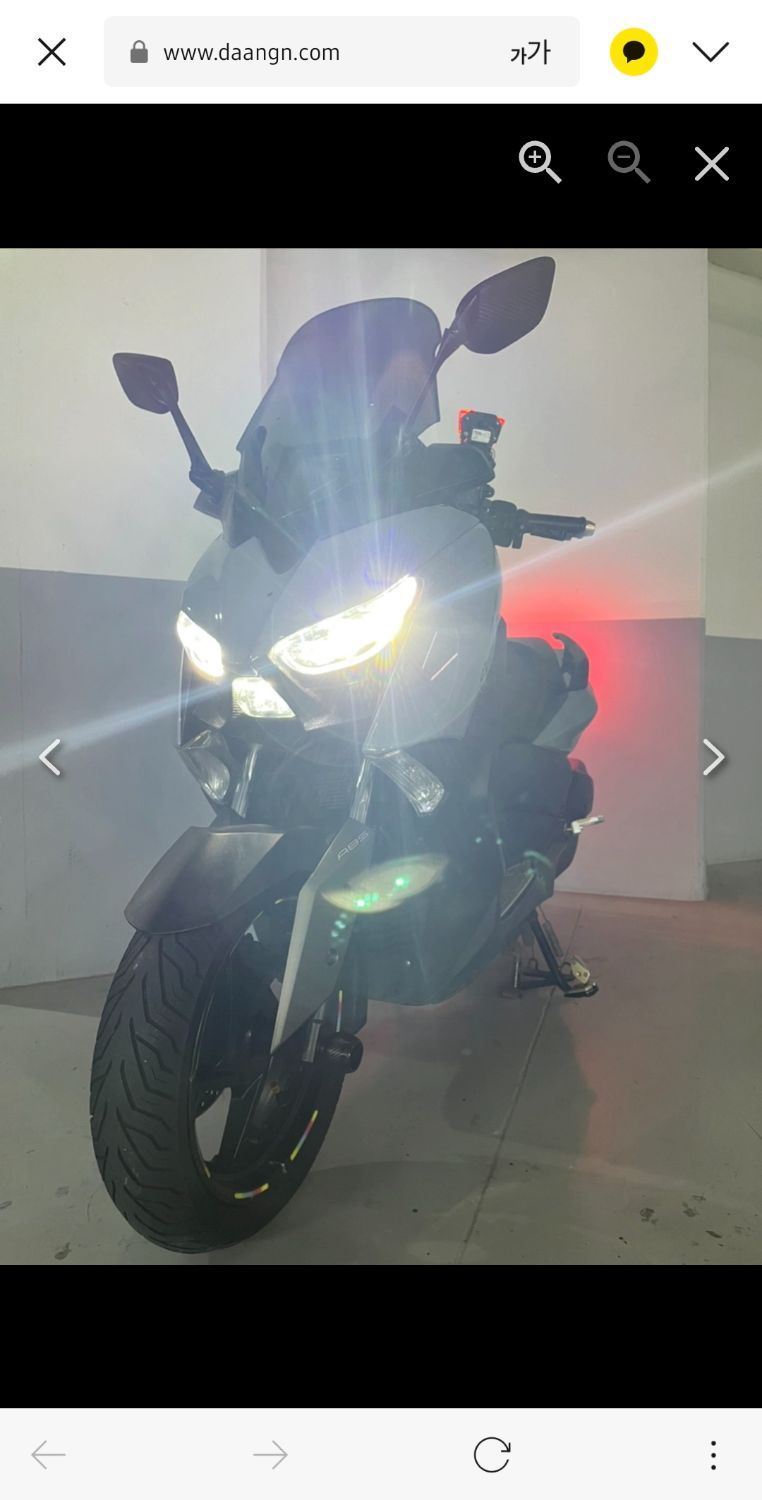 야마하 XMAX 300 ABS thumb 2