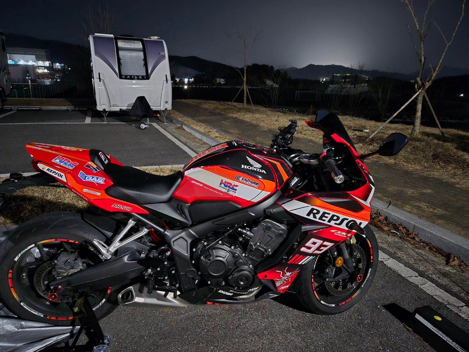 혼다 CBR 650 R MT thumb 2