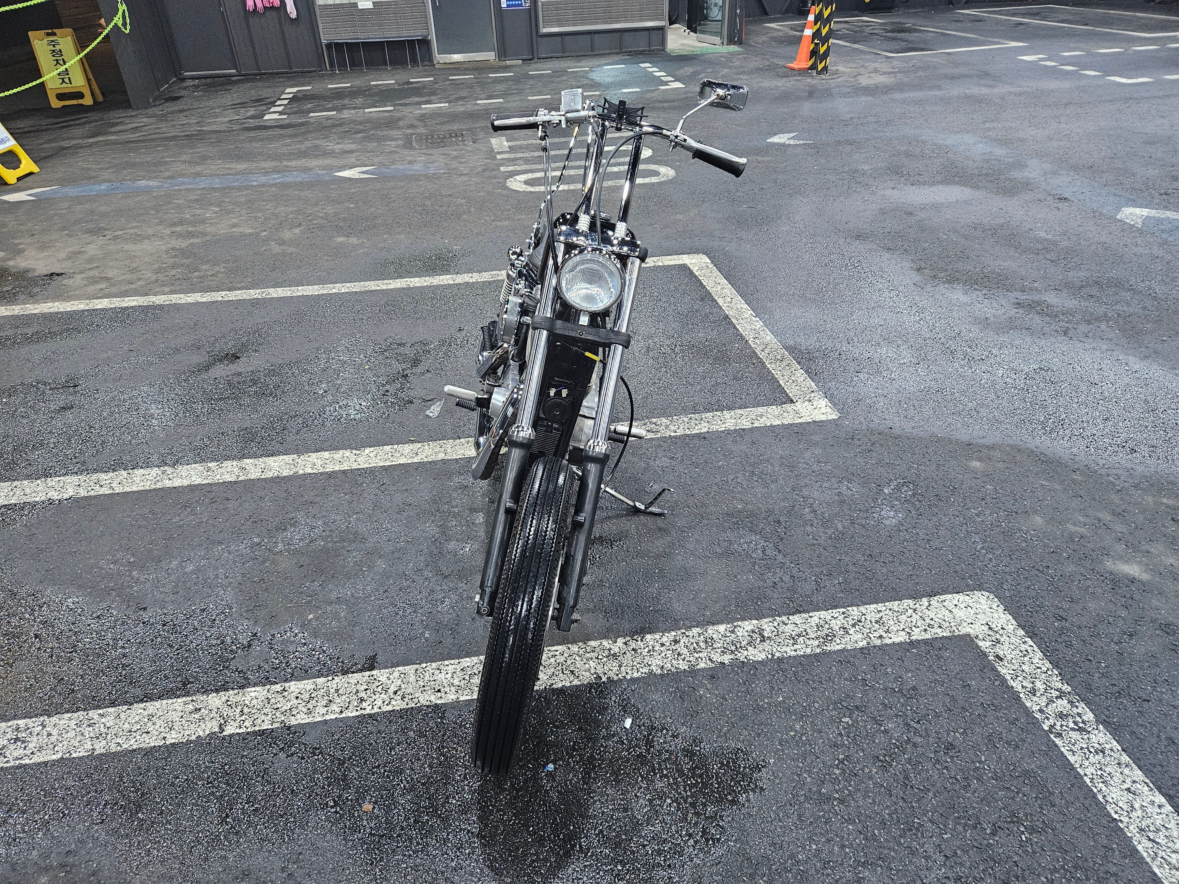 할리데이비슨 883 커스텀 more