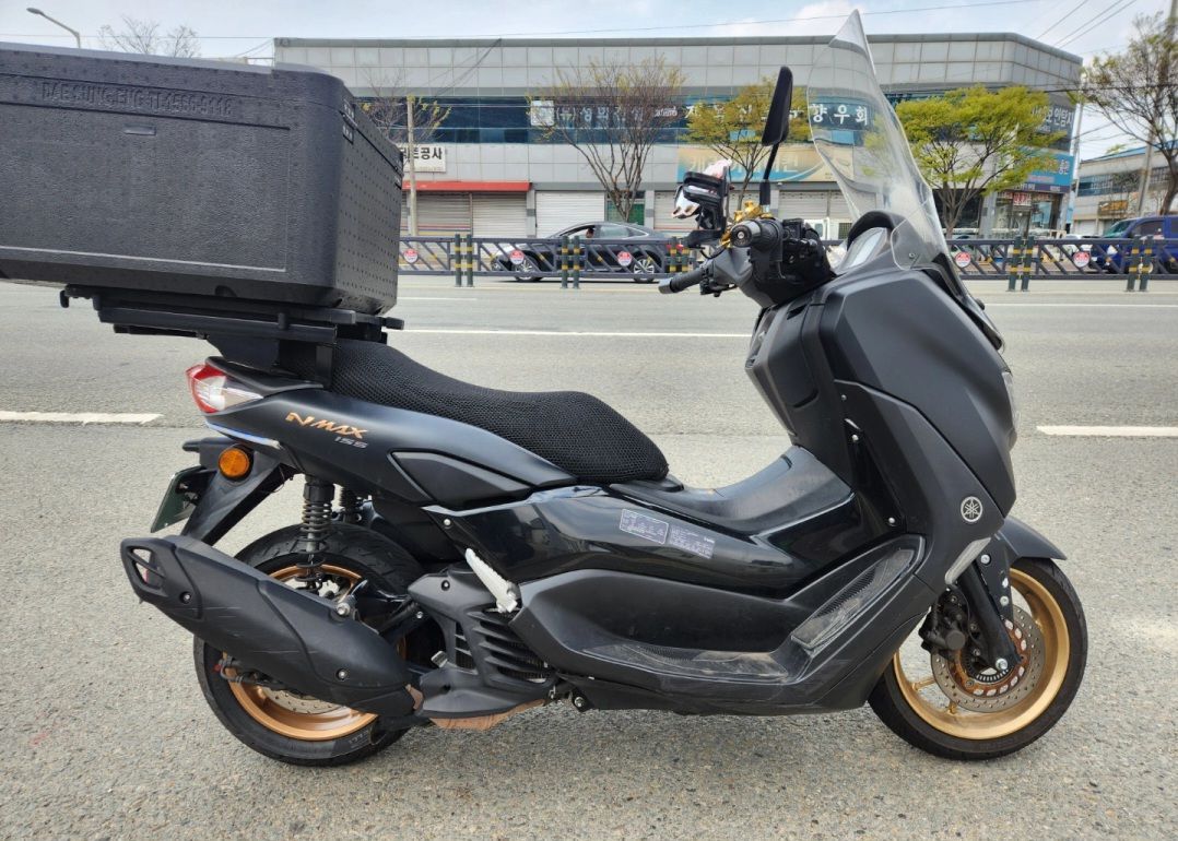 야마하 NMAX 155 thumb 2
