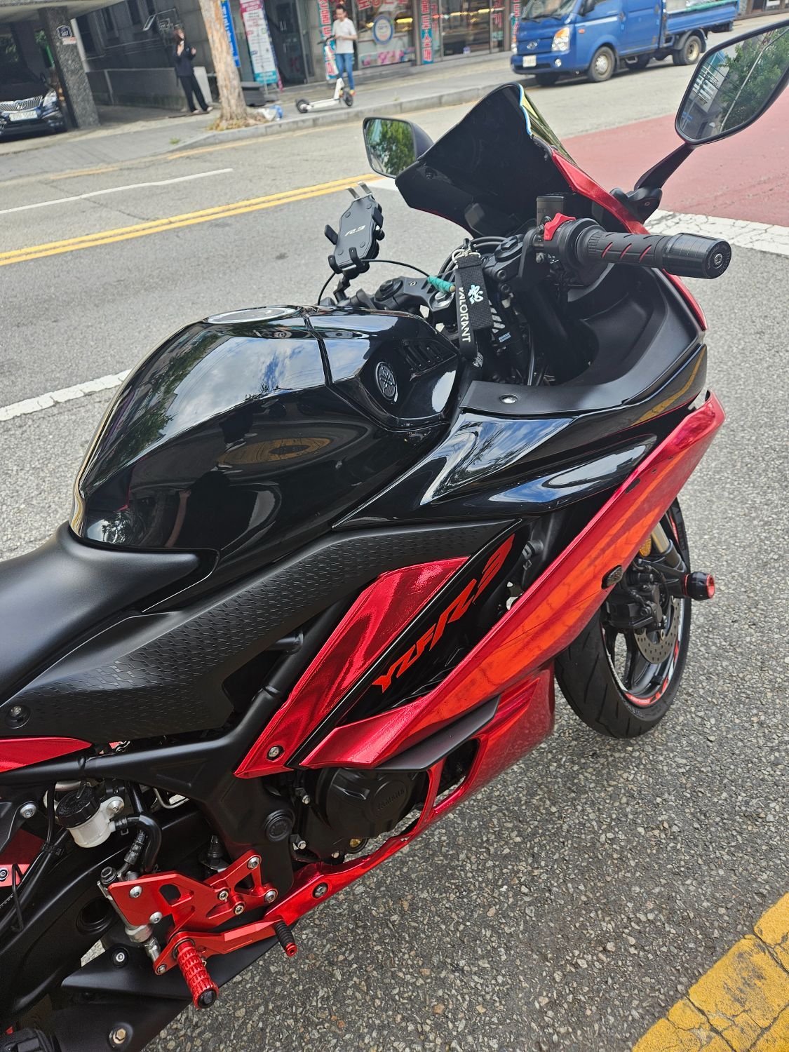 야마하 YZF R3 more