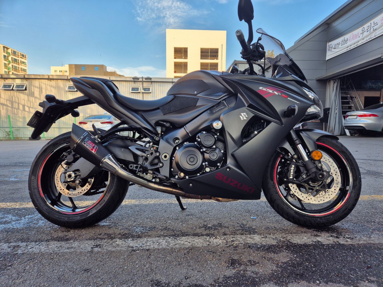스즈키 GSX S 1000 F more