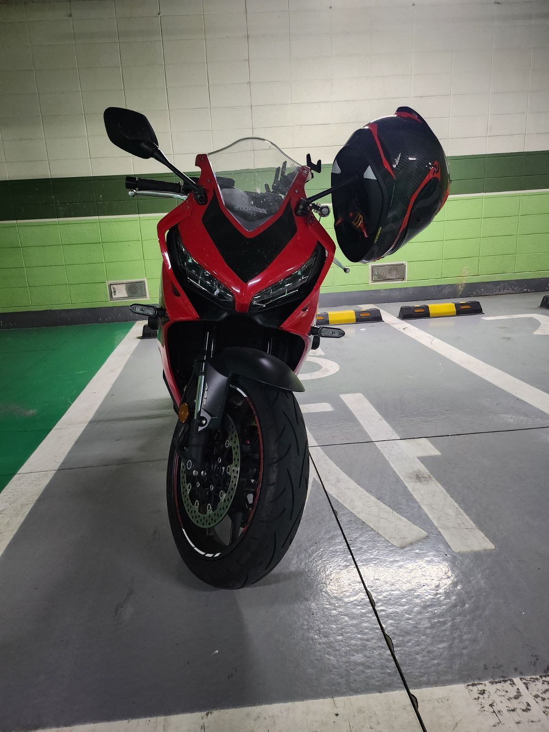 혼다 CBR 650 R 2023 레드 사진 3