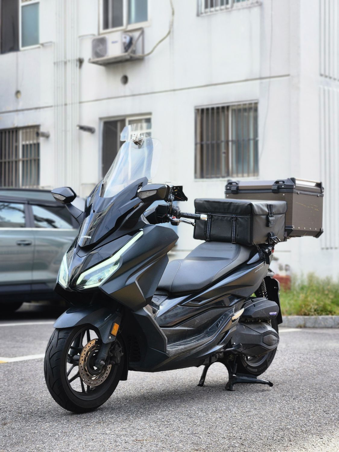 혼다 포르자 350 thumb 2