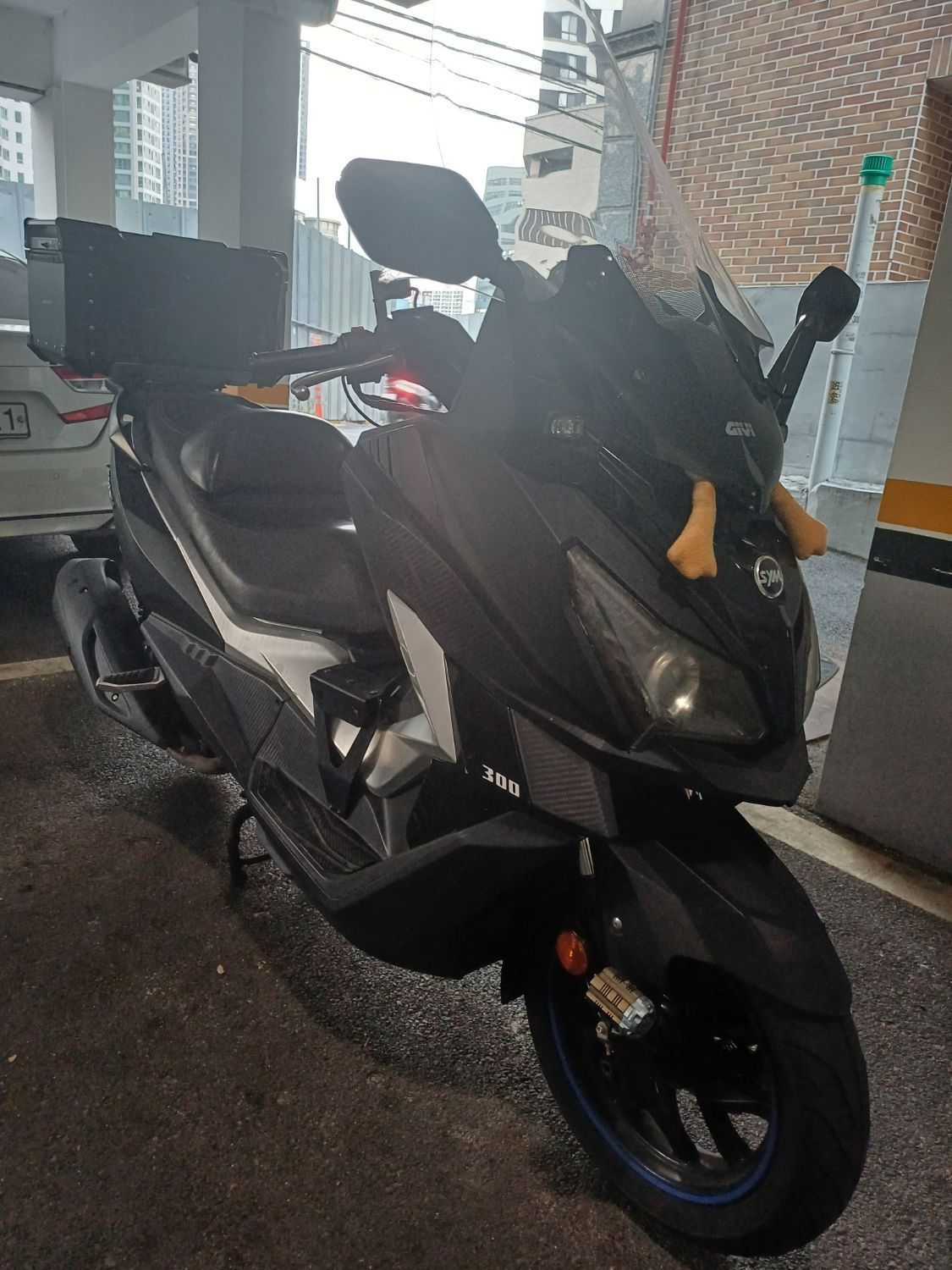 SYM 크루심 300 ABS more