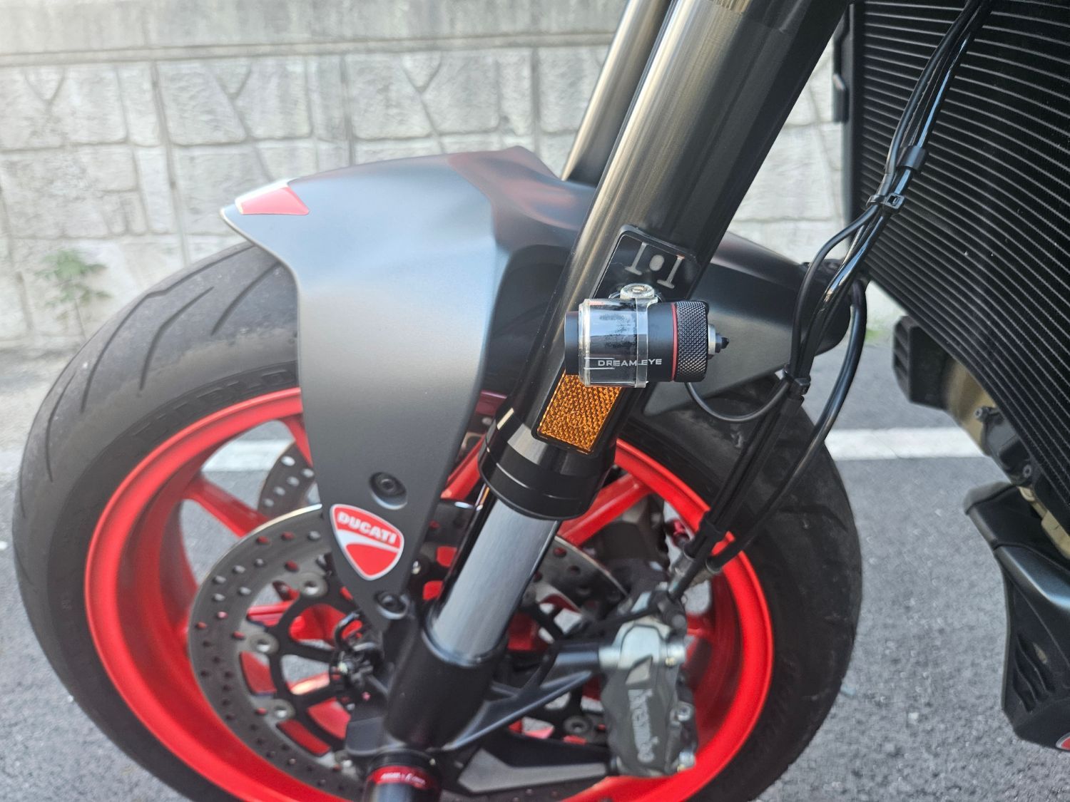 두카티 몬스터 937 more