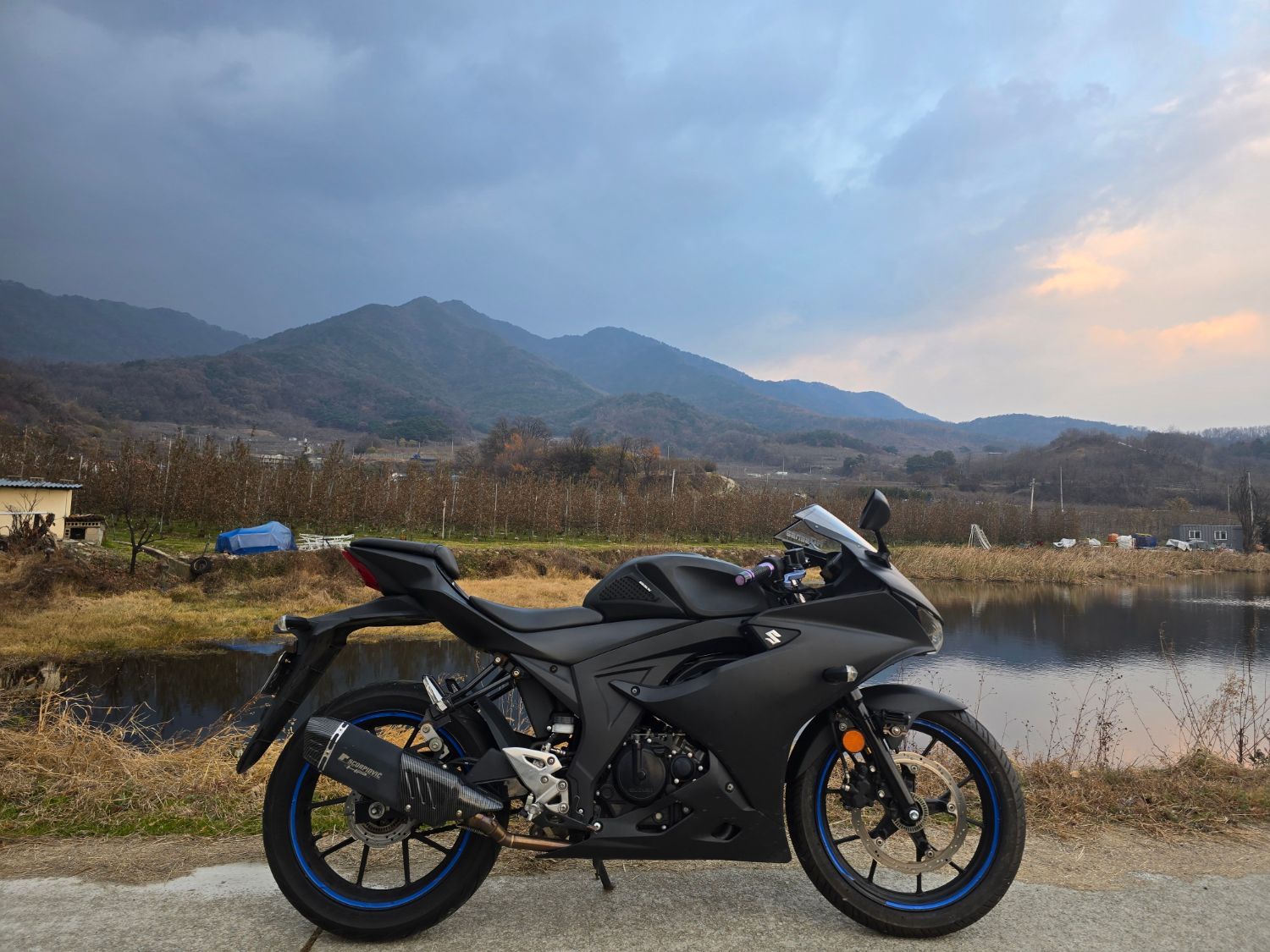 스즈키 GSX R 125 ABS thumb 2