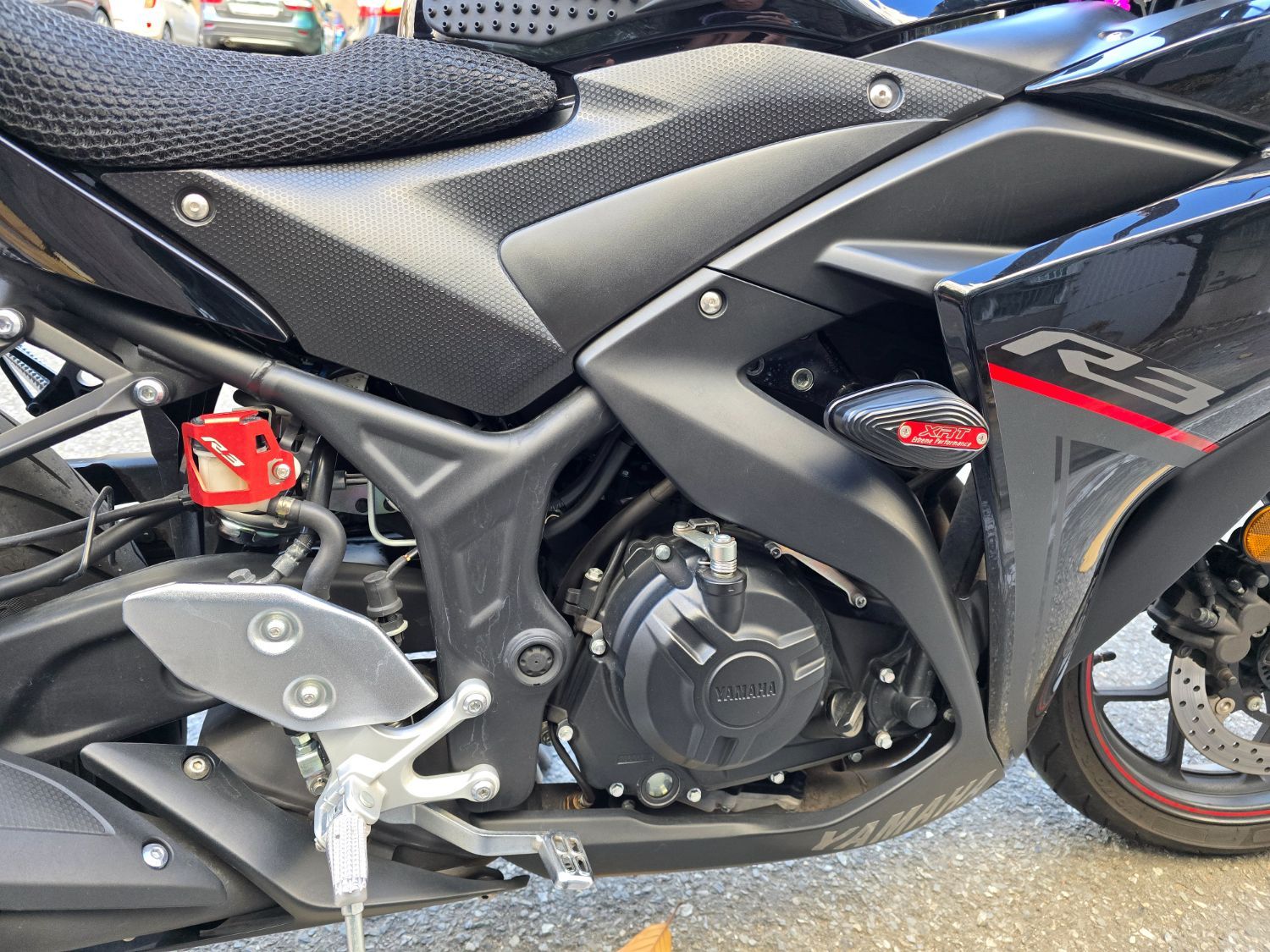 야마하 YZF R3 thumb 2