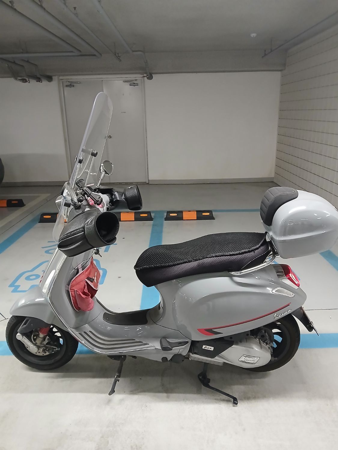 베스파 스프린트 125 ABS thumb 2