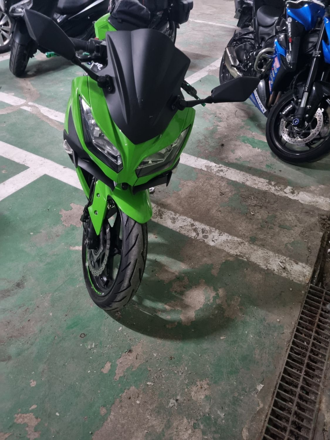 가와사키 닌자 300 ABS thumb 2