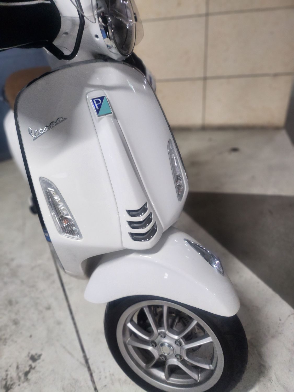 베스파 프리마베라 125 칼라 바이브 more