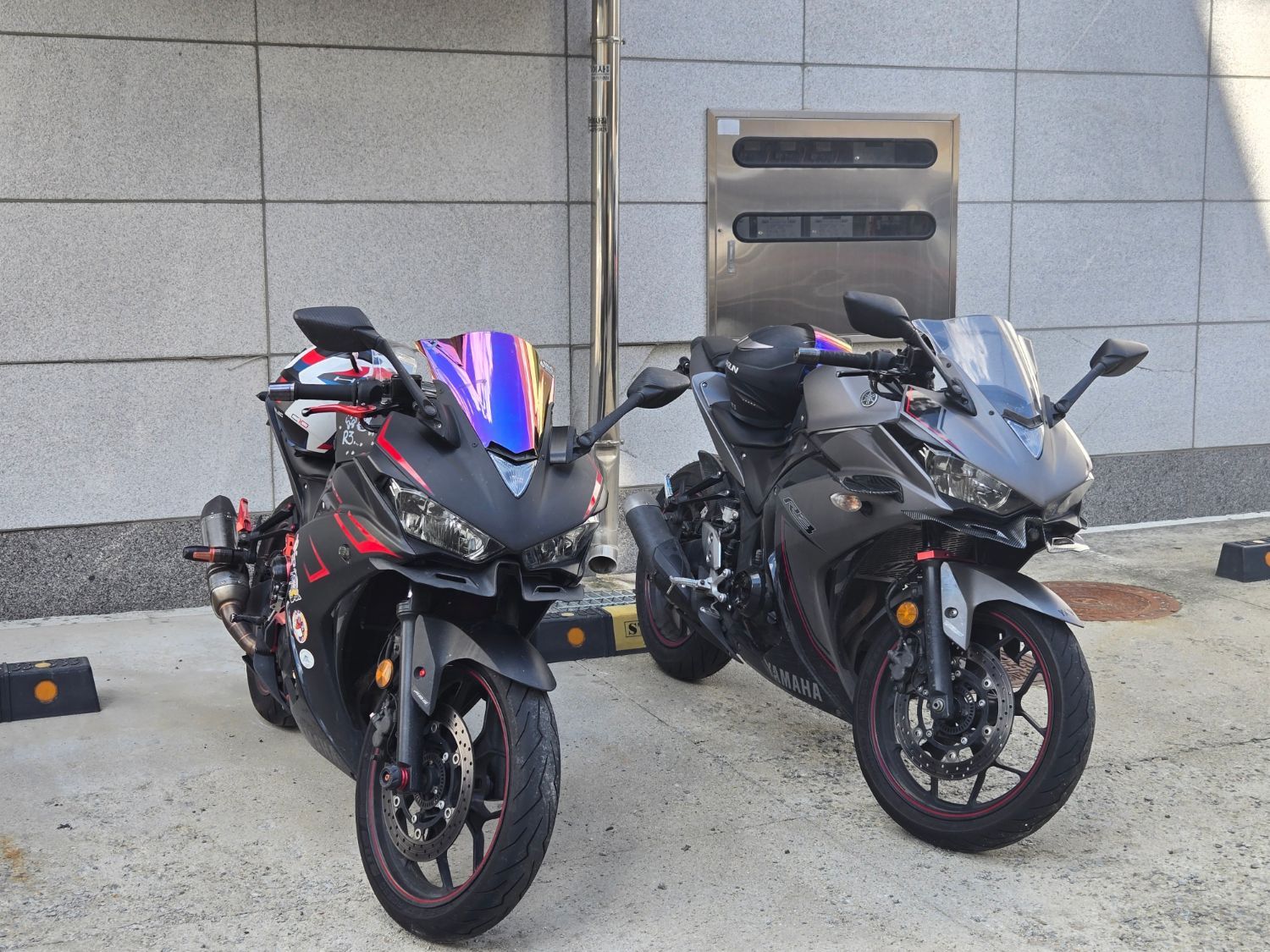 야마하 YZF R3 more