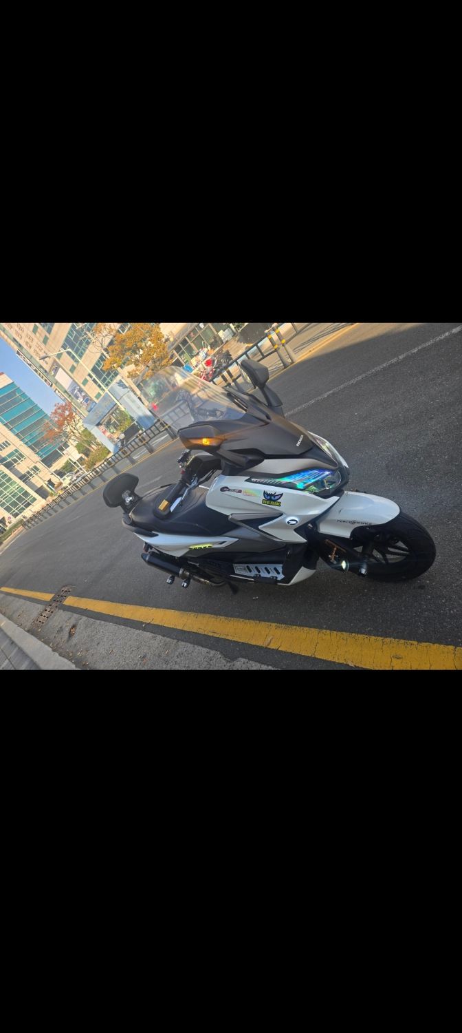 혼다 포르자 350 thumb 2