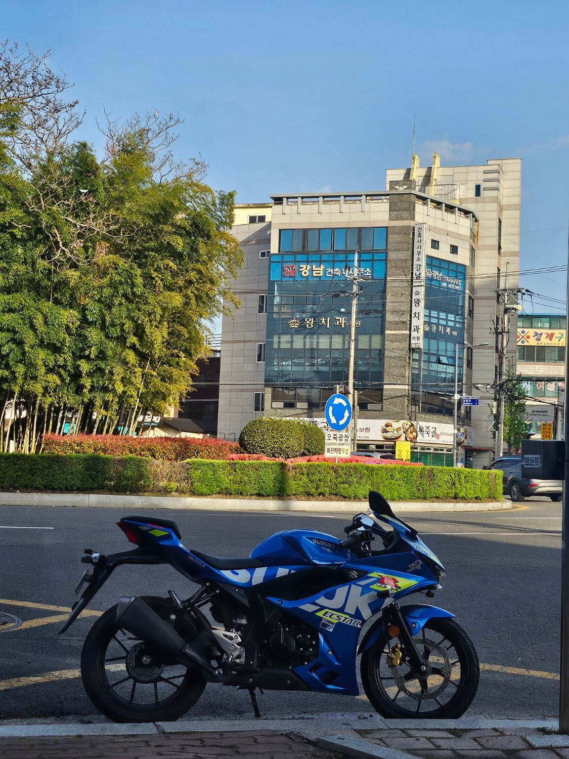 스즈키 GSX R 125 ABS main