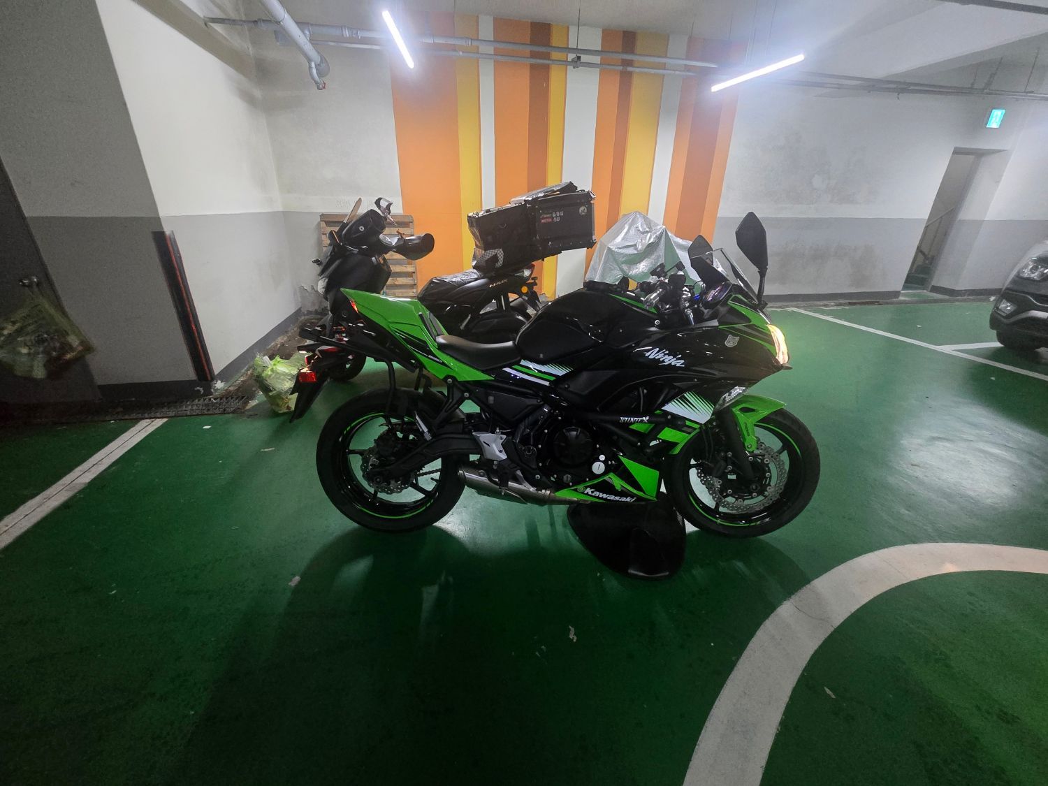 가와사키 닌자 650 more