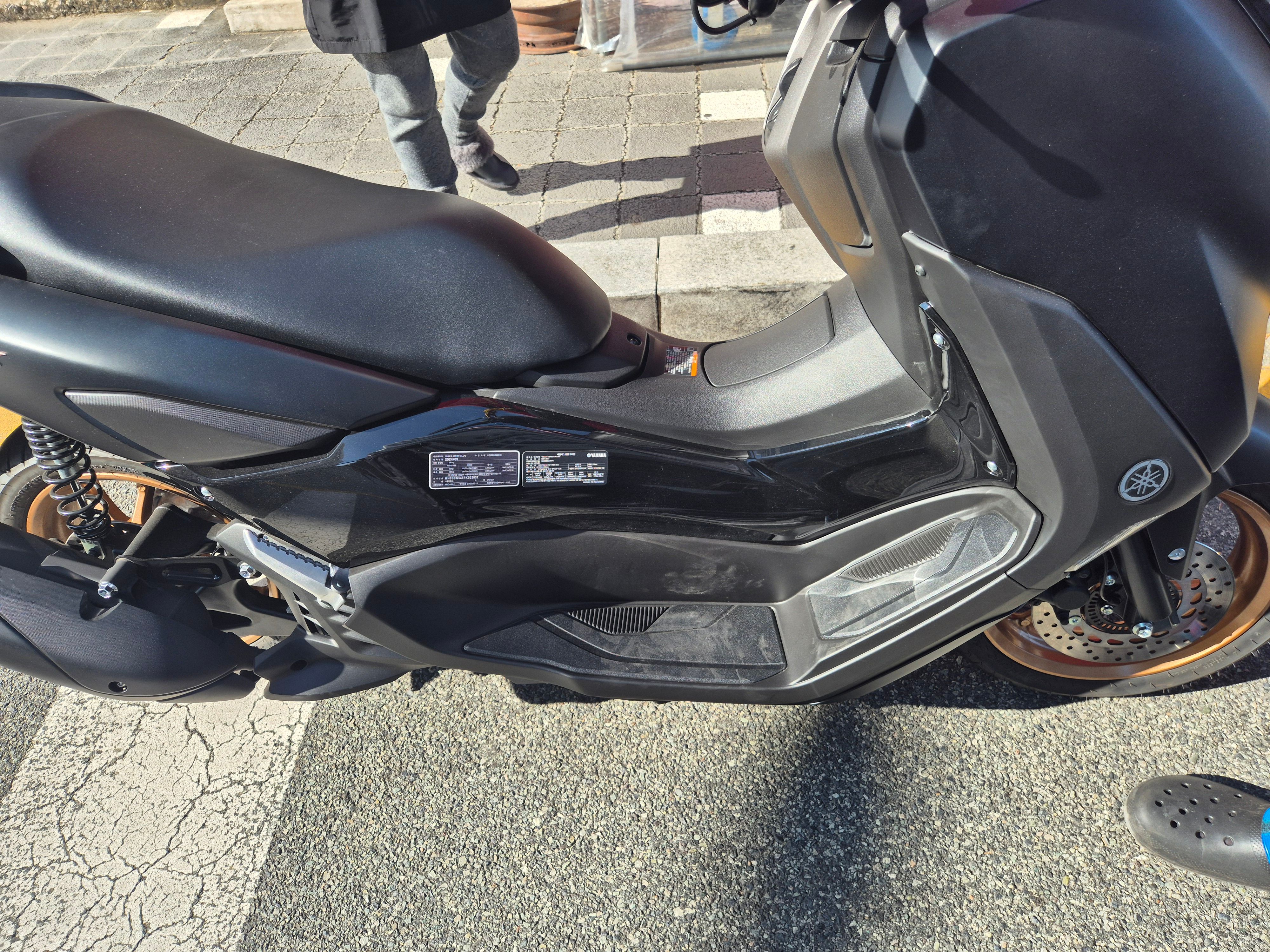 야마하 NMAX 125 more