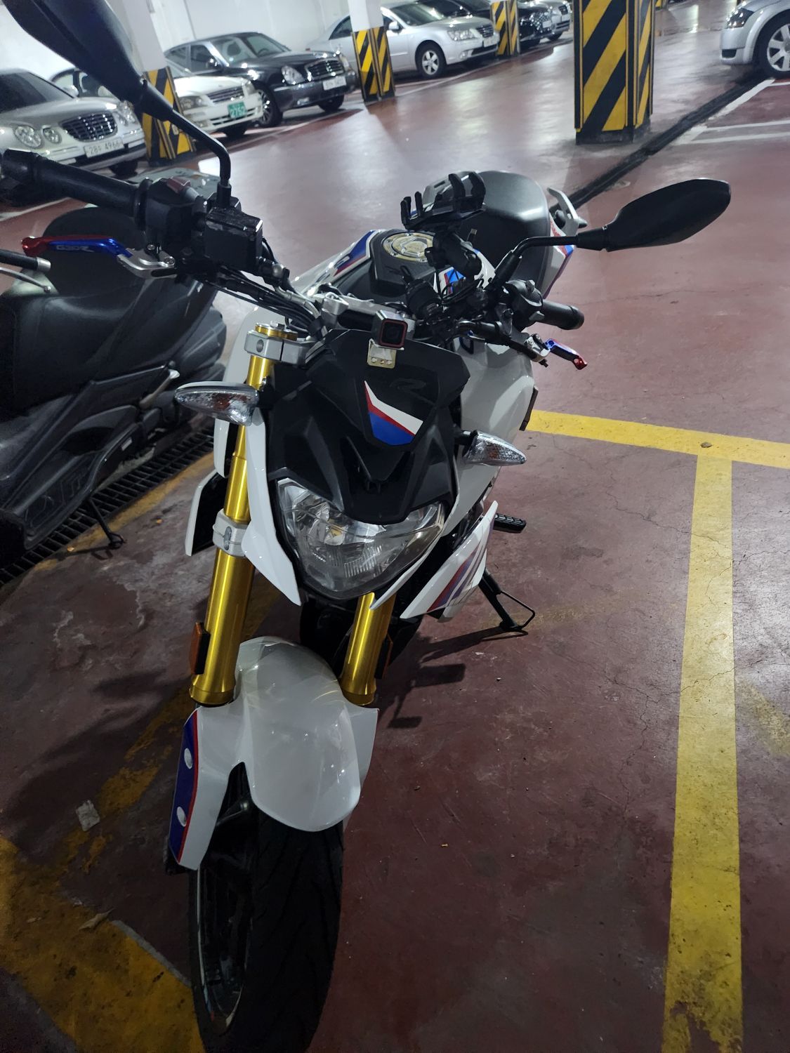 BMW G 310 R more